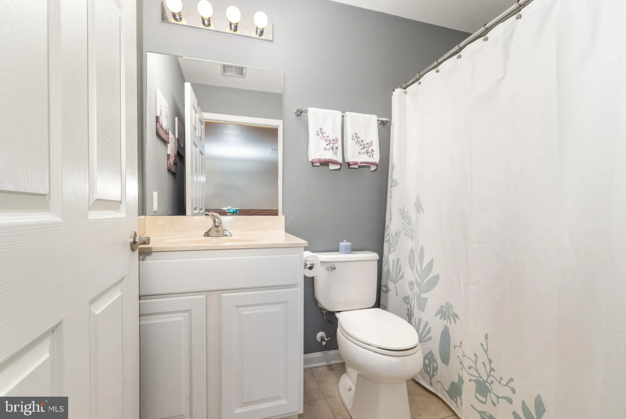 Property Slideshow image 20 of 40 | 153 james madison dr, Mechanicsburg, PA, 17050