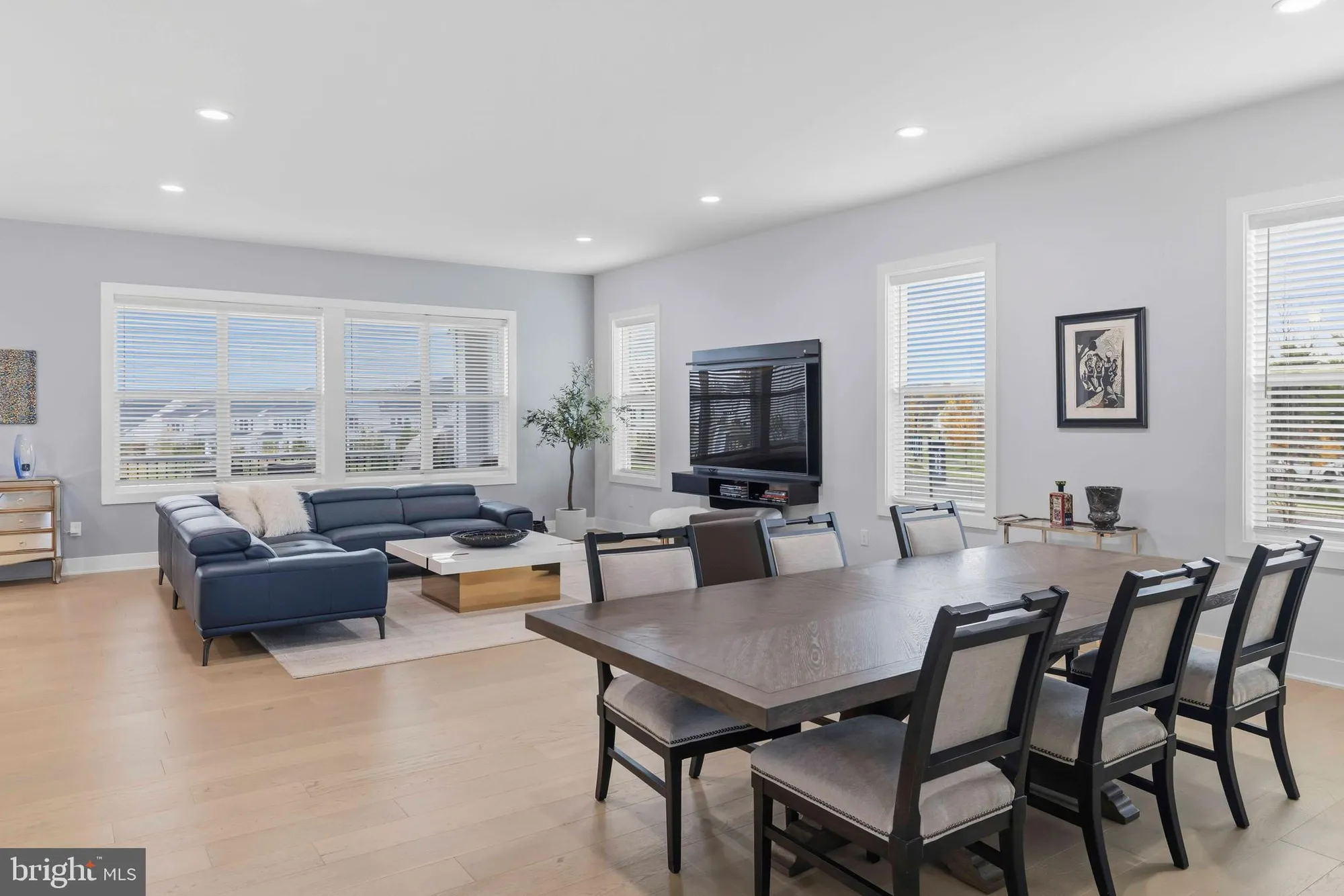 Property Slideshow image 12 of 46 | 254 nelson dr, Ambler, PA, 19002