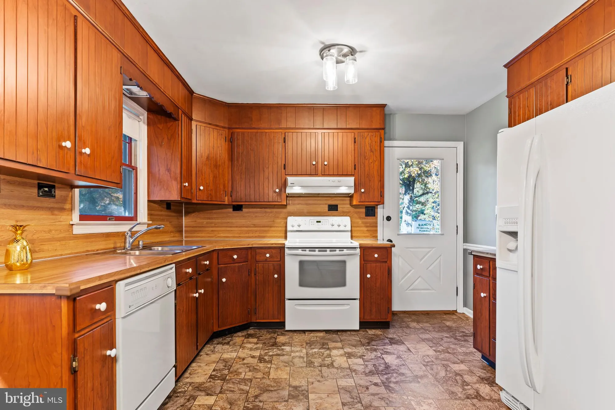 Property Slideshow image 18 of 30 | 6416 burning tree ter, Fayetteville, PA, 17222