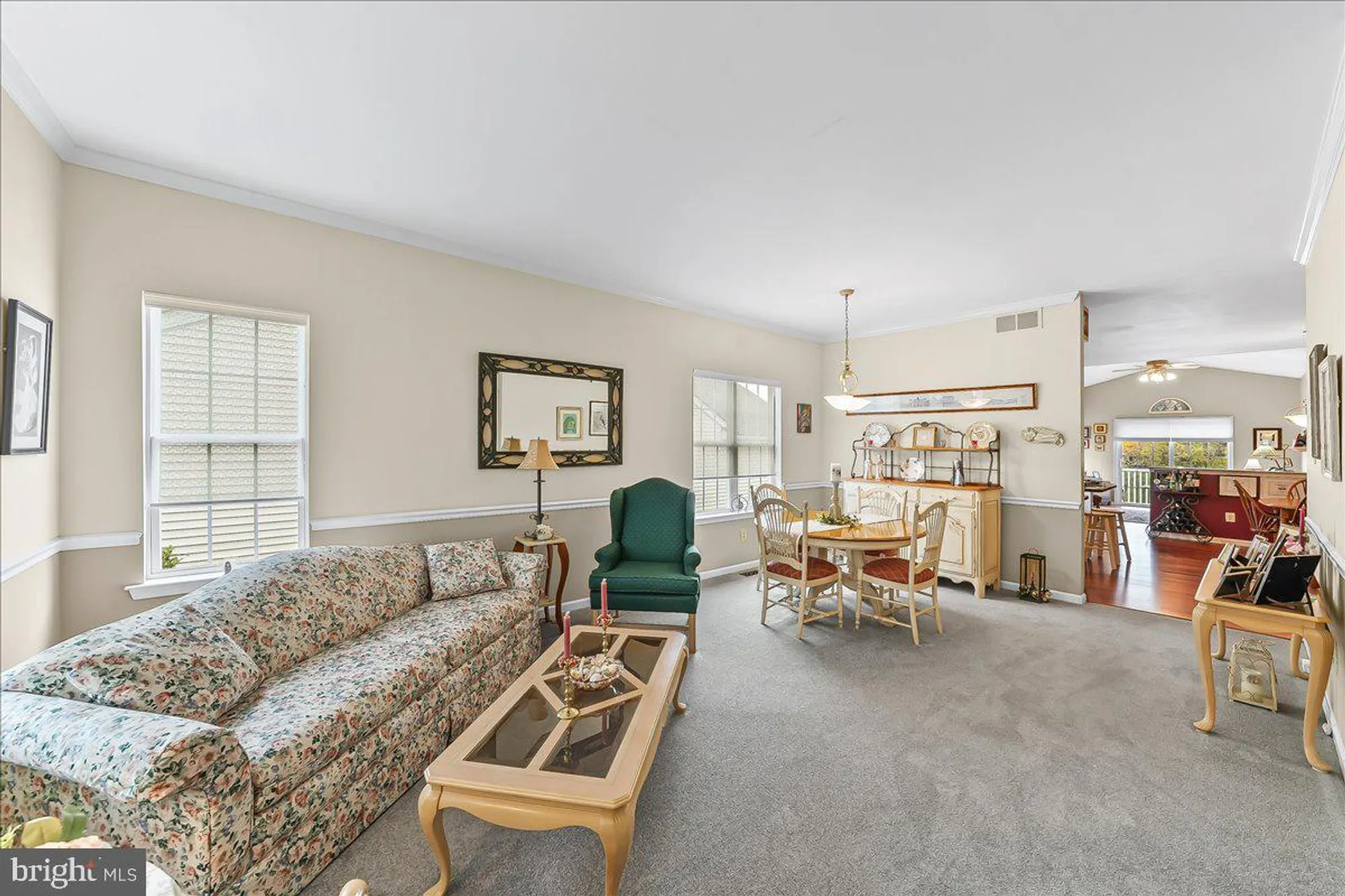 Property Slideshow image 5 of 32 | 453 e glenview dr, West Grove, PA, 19390