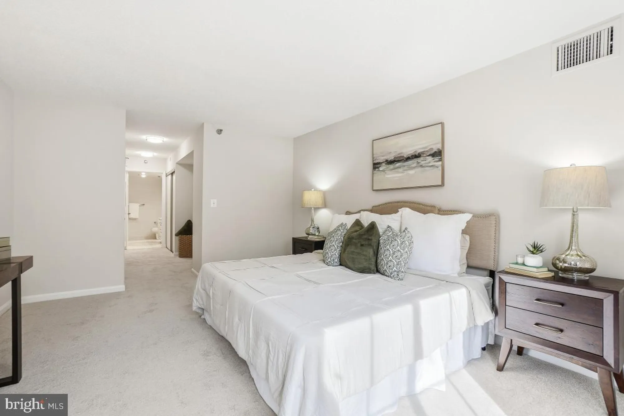 Property Slideshow image 18 of 51 | 14801 pennfield cir apt 203, Silver Spring, MD, 20906