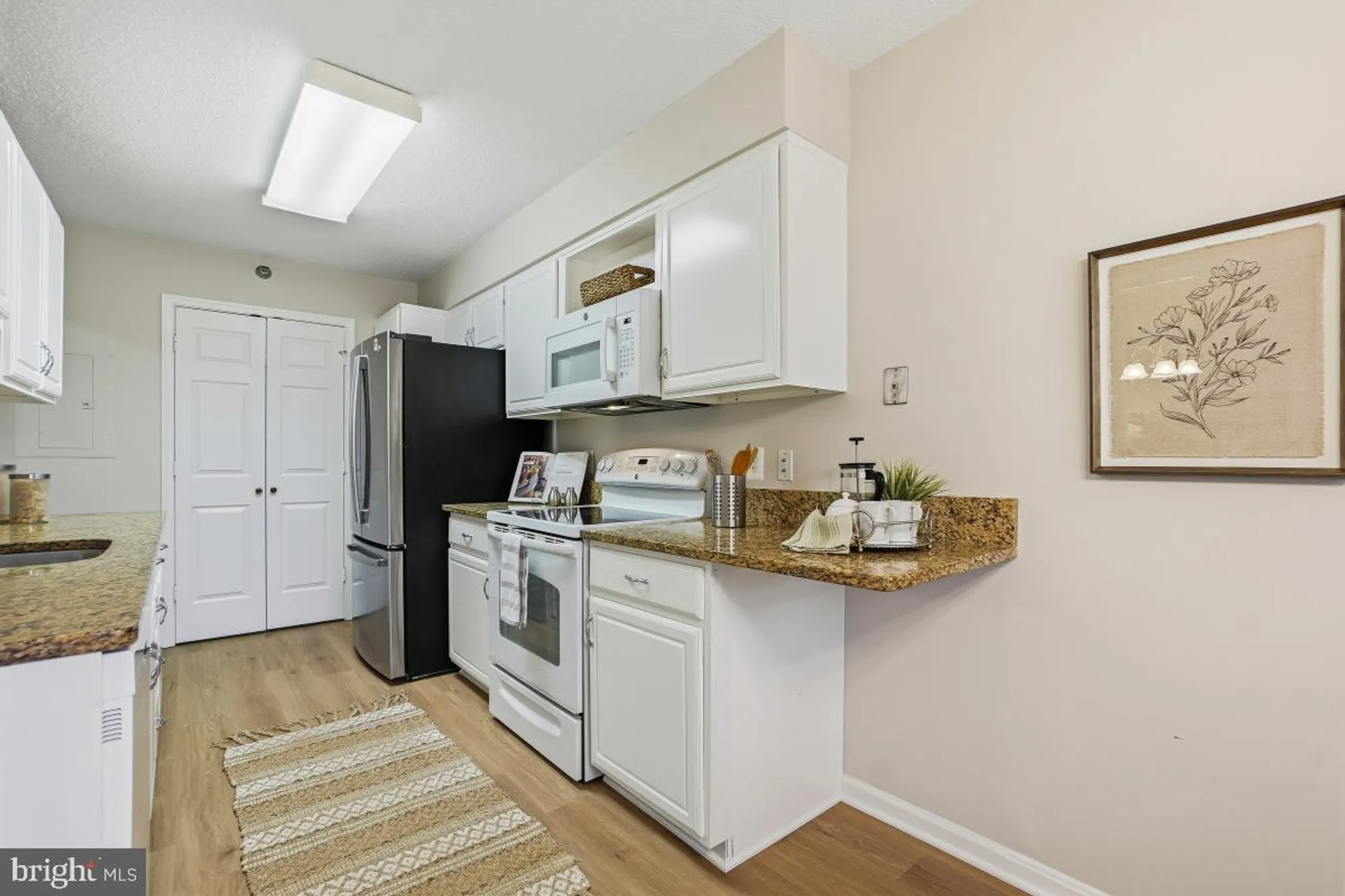 Property Slideshow image 11 of 51 | 14801 pennfield cir apt 203, Silver Spring, MD, 20906