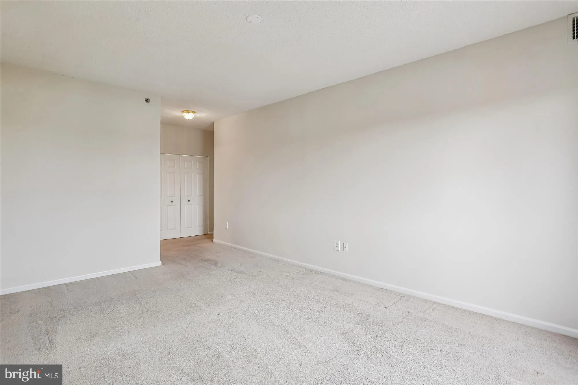 Property Slideshow image 35 of 97 | 3210 n leisure world blvd apt 610, Silver Spring, MD, 20906