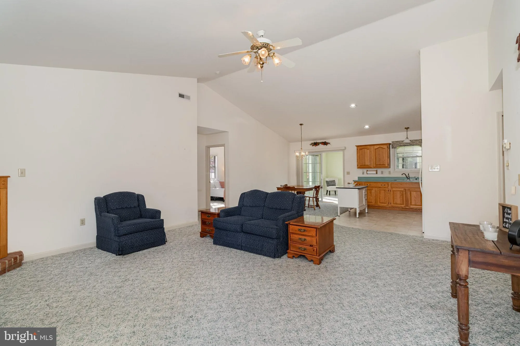 Property Slideshow image 7 of 39 | 15 lakeview dr, Myerstown, PA, 17067