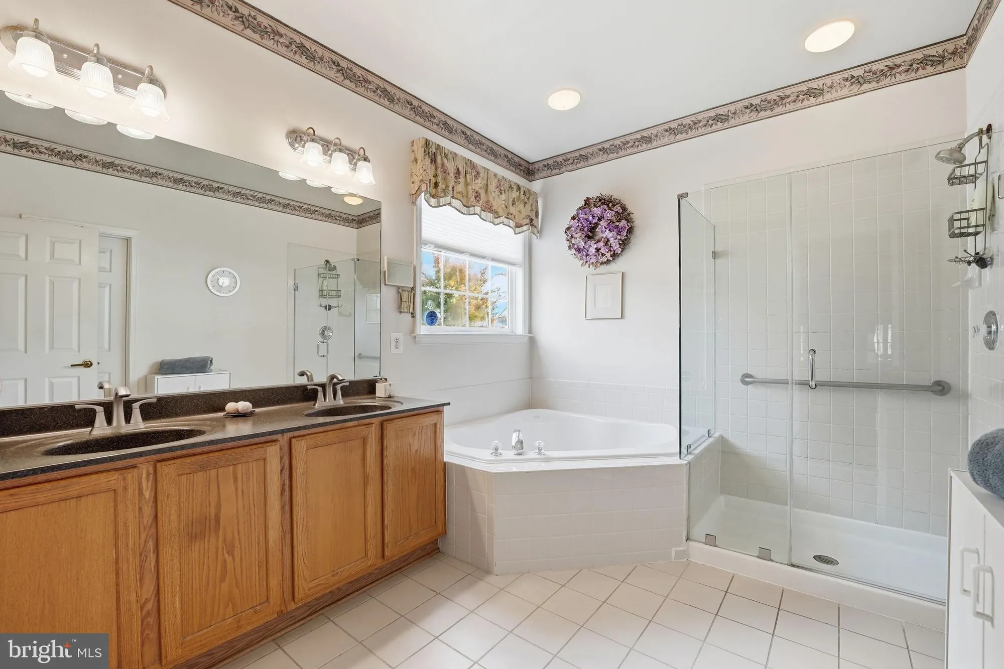 Property Slideshow image 25 of 51 | 13753 tuscarora ct, Gainesville, VA, 20155