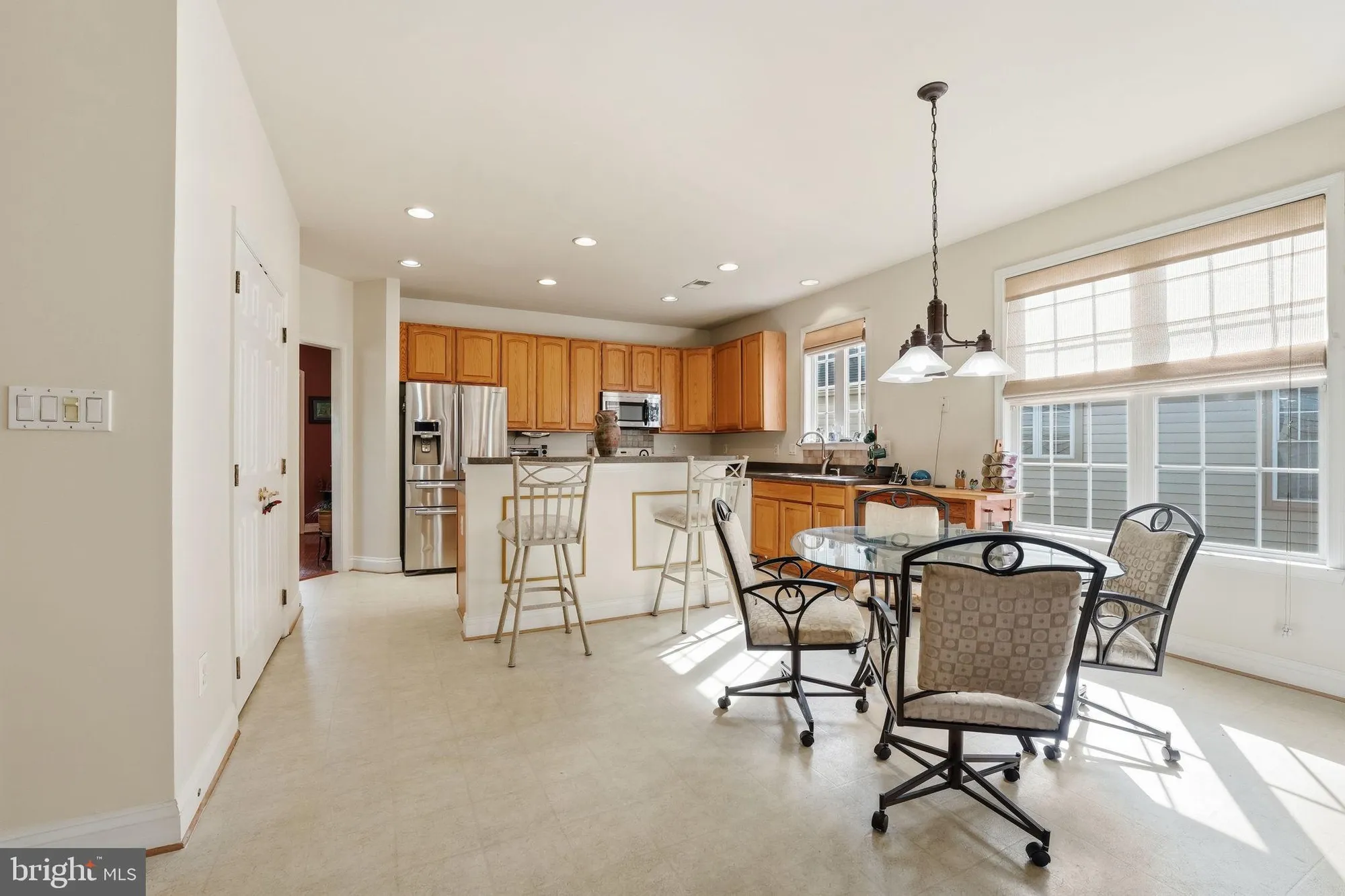 Property Slideshow image 11 of 51 | 13753 tuscarora ct, Gainesville, VA, 20155