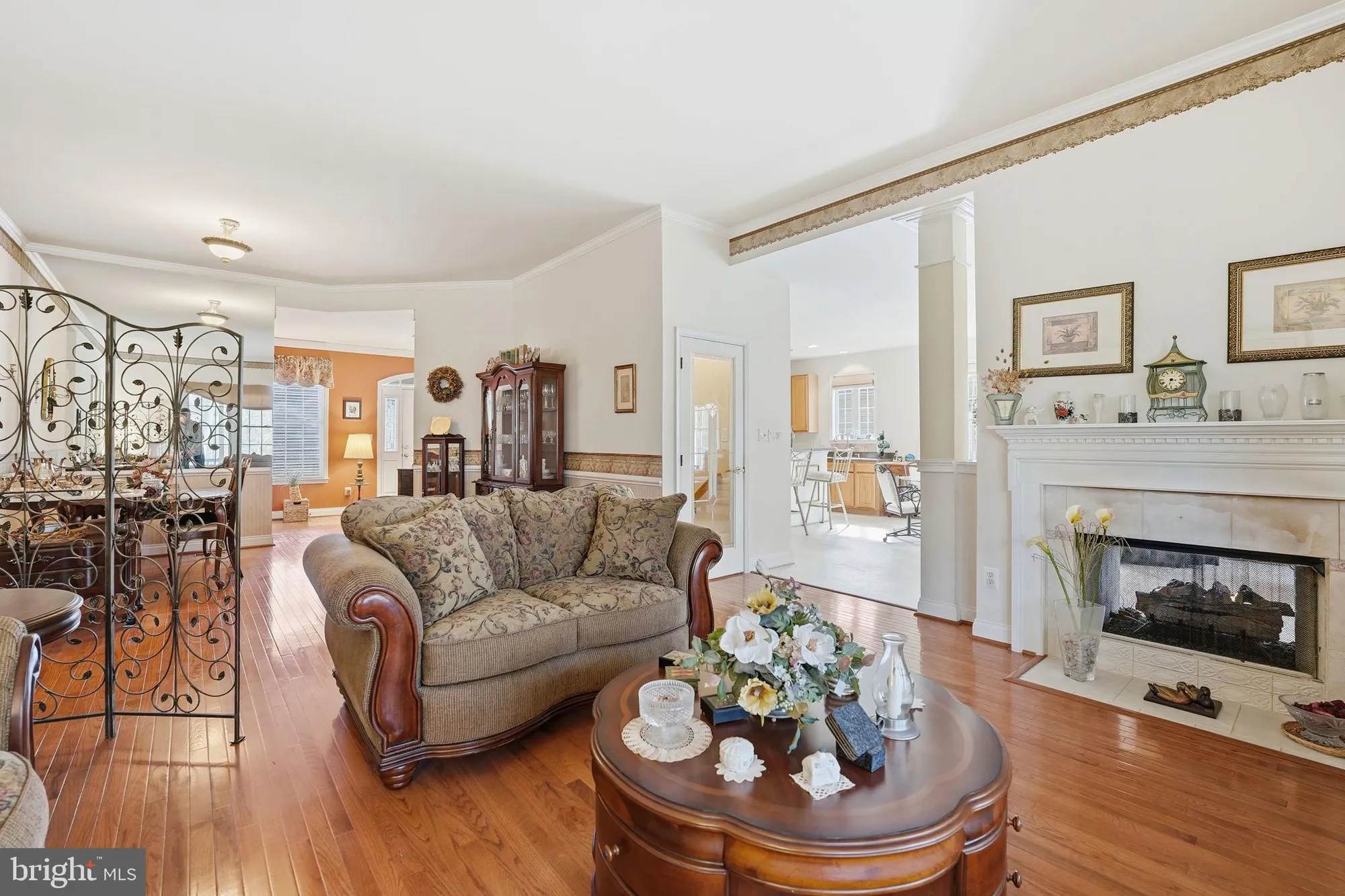 Property Slideshow image 6 of 51 | 13753 tuscarora ct, Gainesville, VA, 20155