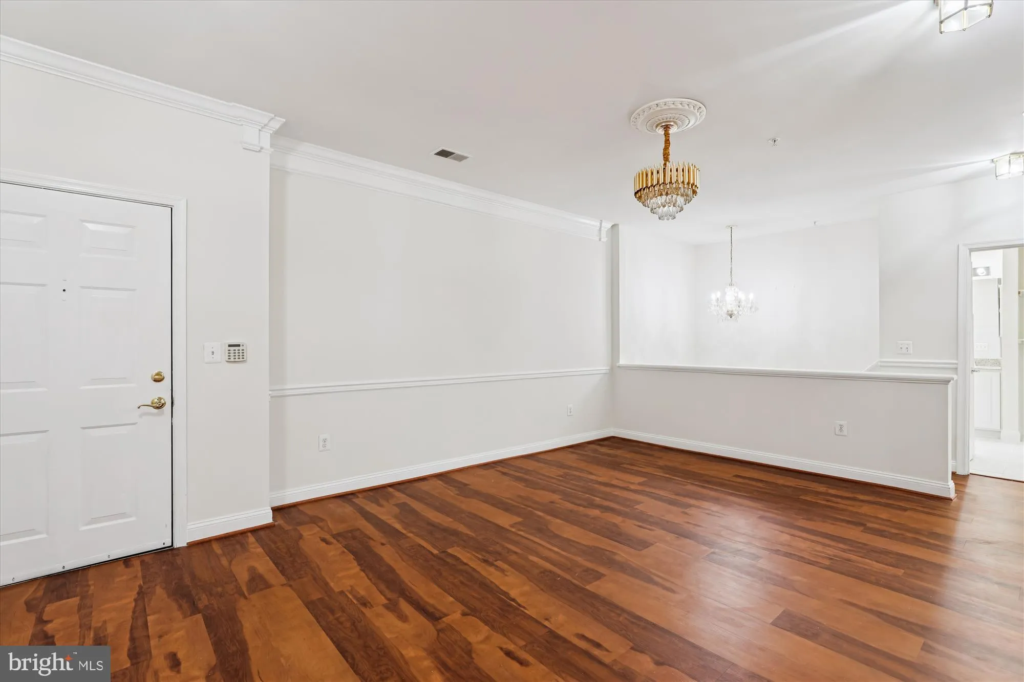 Property Slideshow image 9 of 53 | 2550 kensington gdns 107, Ellicott City, MD, 21043