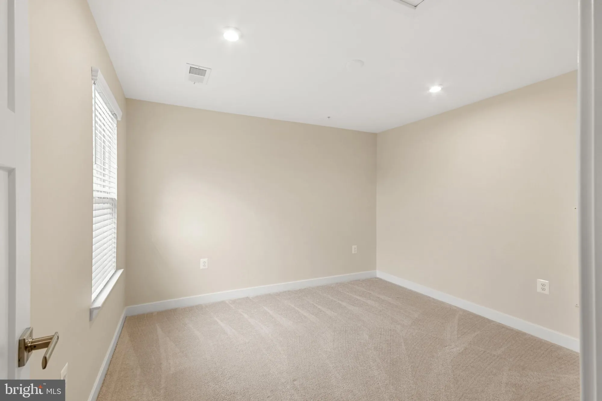 Property Slideshow image 43 of 57 | 3225 thornapple dr, Frederick, MD, 21704