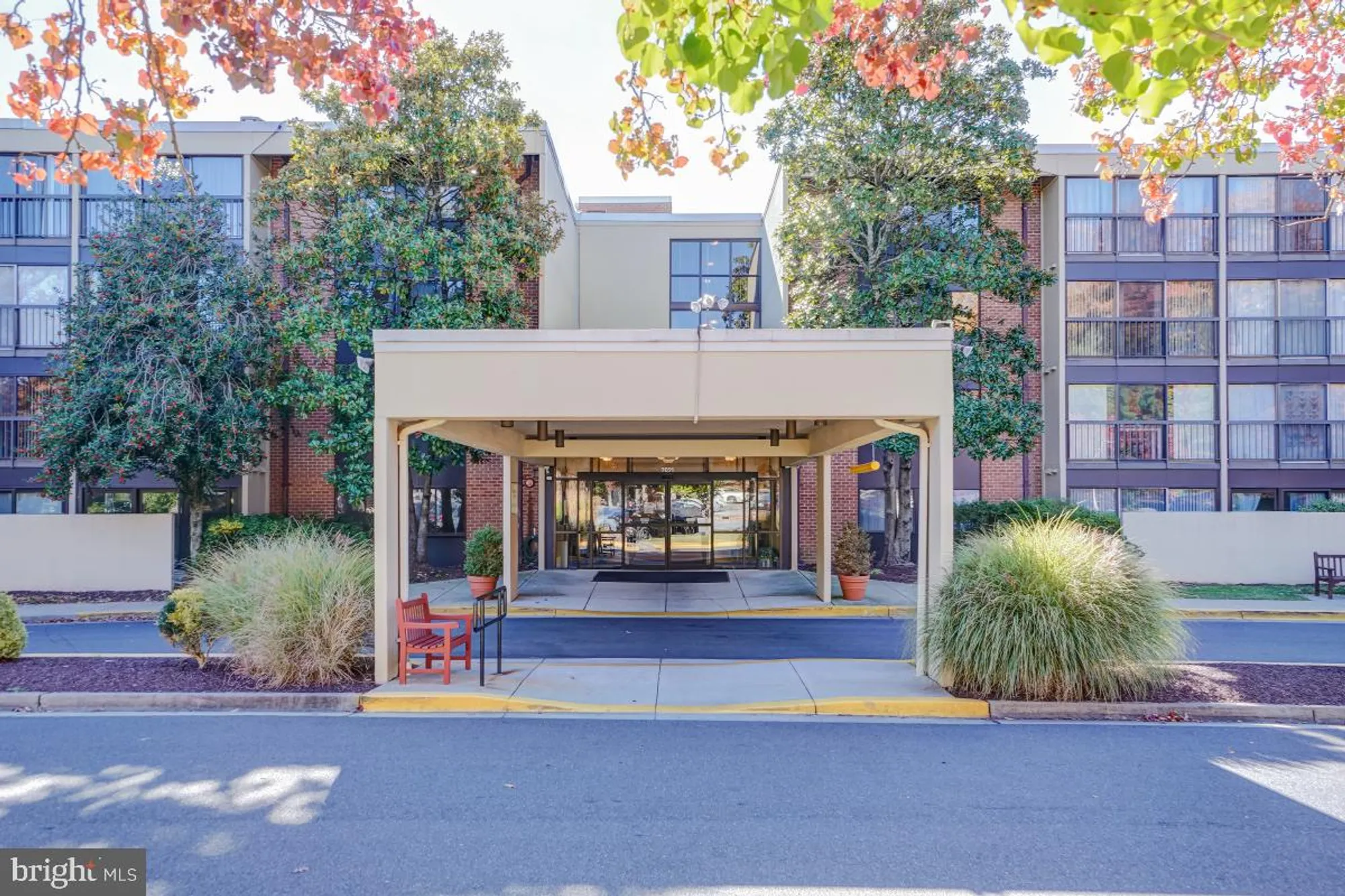 Property Slideshow image 1 of 34 | 2921 n leisure world blvd 1-226, Silver Spring, MD, 20906