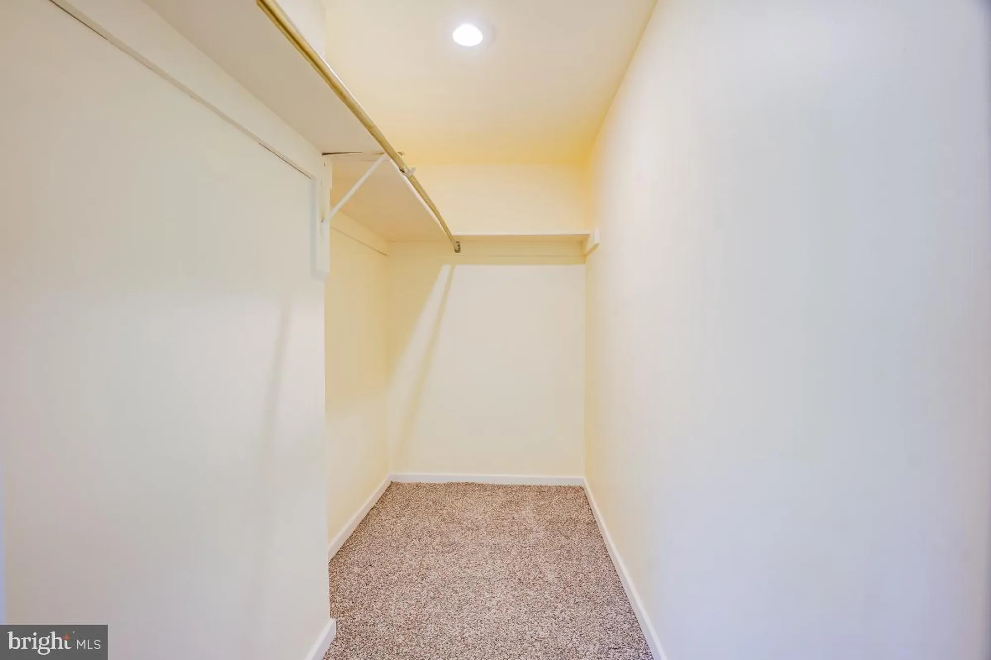 Property Slideshow image 27 of 34 | 2921 n leisure world blvd 1-226, Silver Spring, MD, 20906