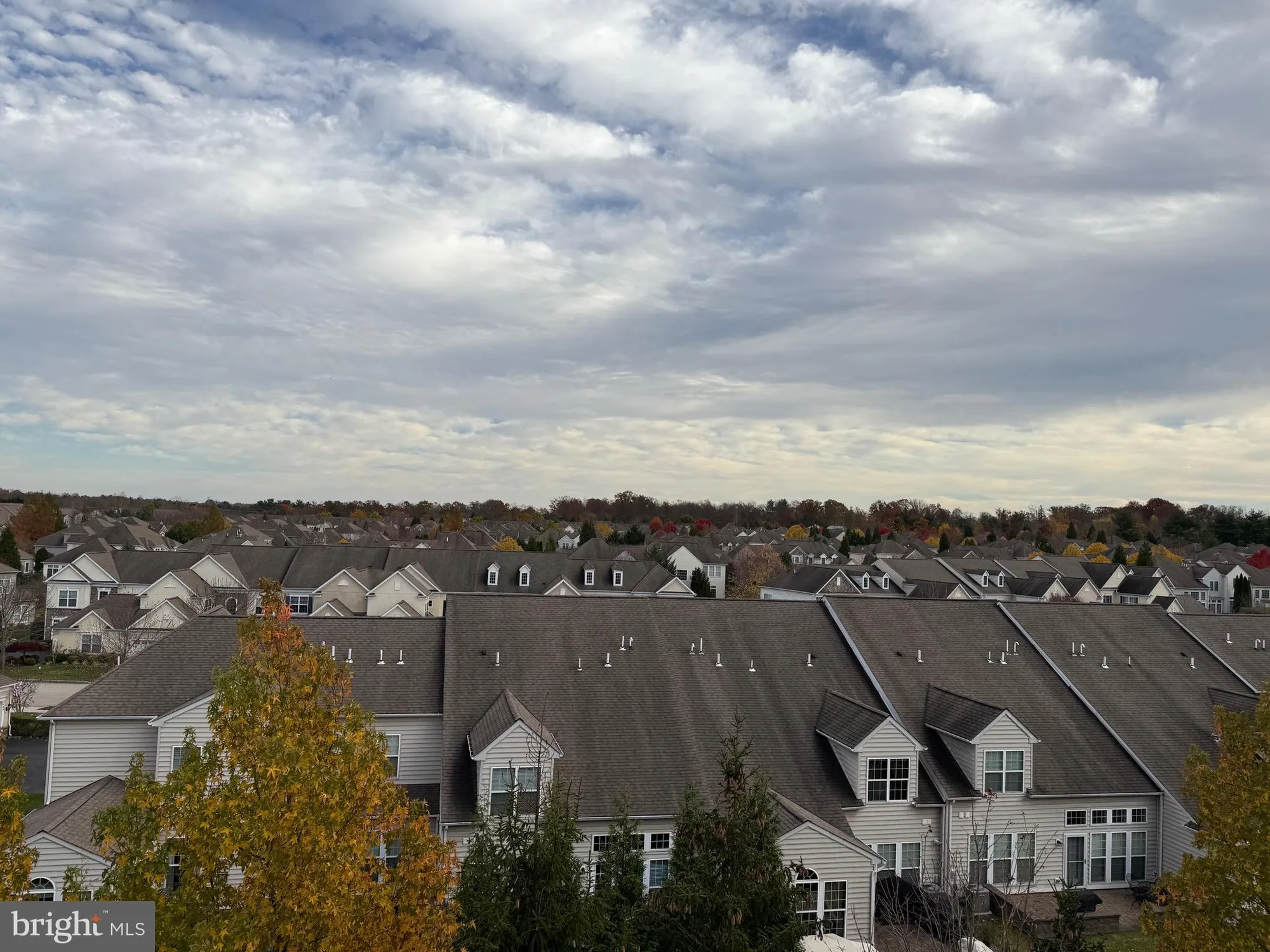 Property Slideshow image 2 of 12 | 5403 lilac ct, Upper Gwynedd, PA, 19446