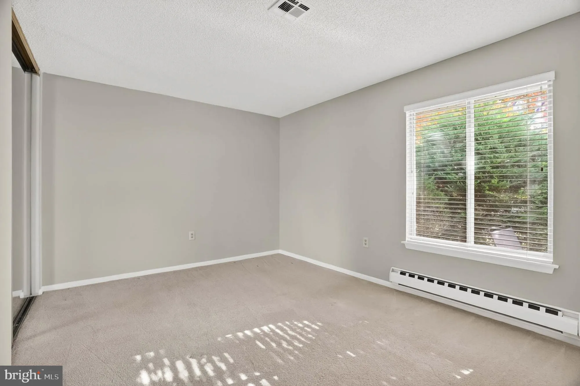 Property Slideshow image 25 of 32 | 3416 island creek ct 127-c, Silver Spring, MD, 20906