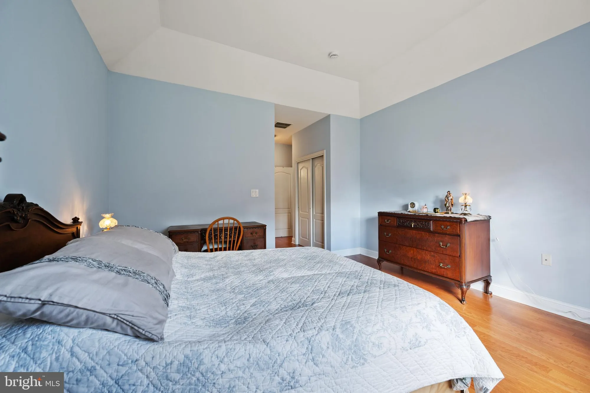 Property Slideshow image 21 of 45 | 6 grande blvd, Princeton Junction, NJ, 08550