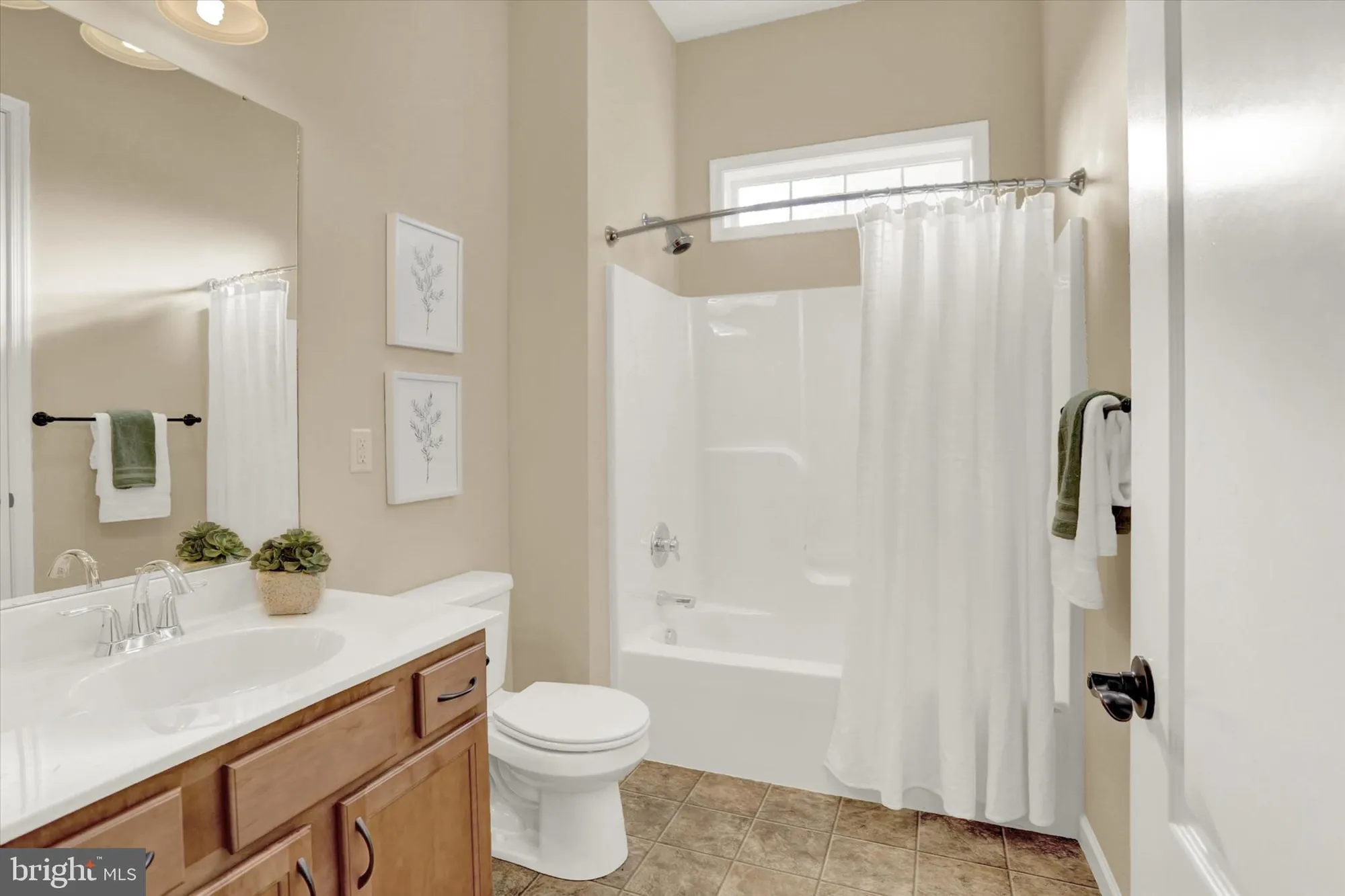 Property Slideshow image 34 of 54 | 226 carmella dr, Mechanicsburg, PA, 17050