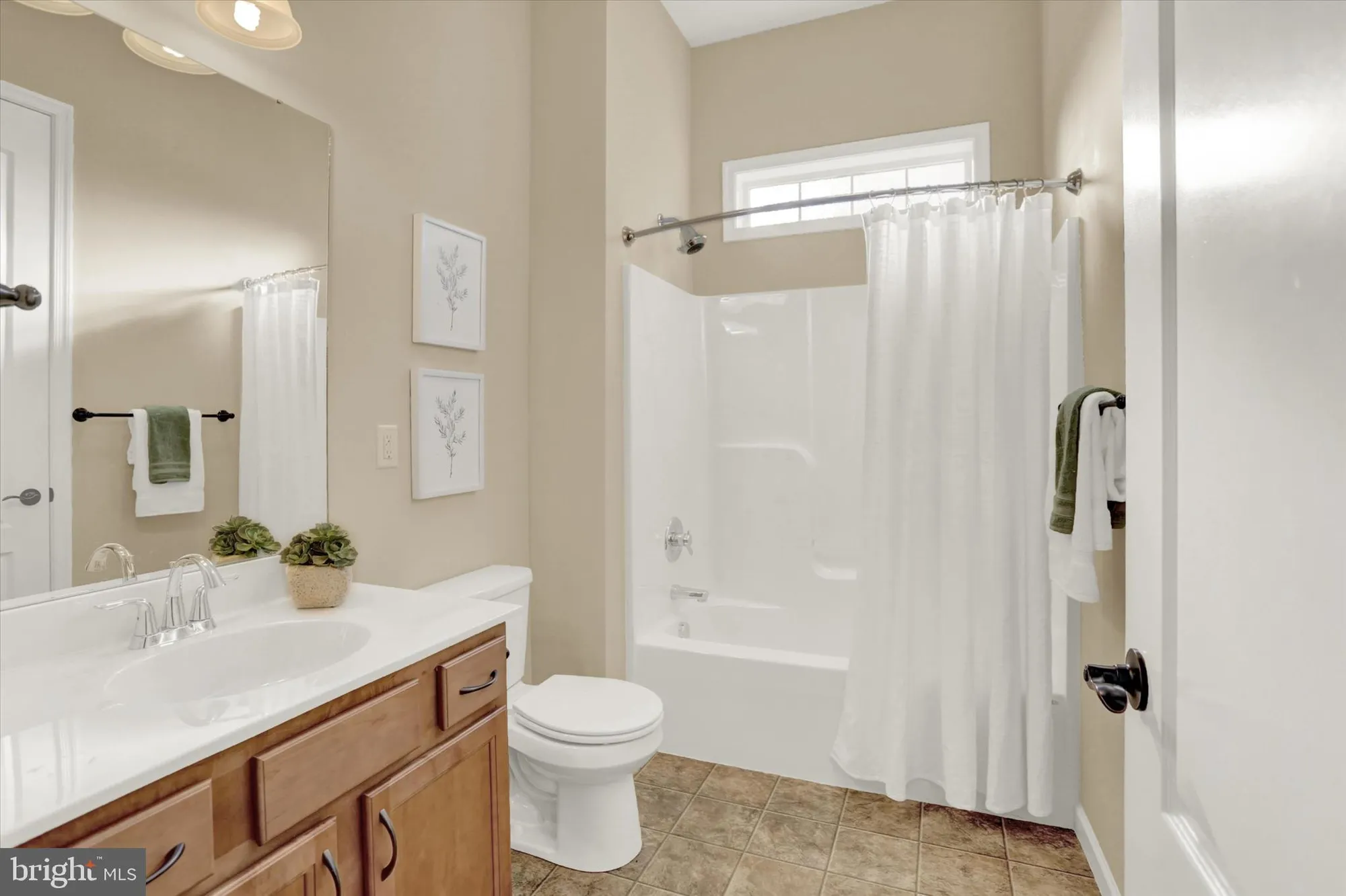 Property Slideshow image 33 of 54 | 226 carmella dr, Mechanicsburg, PA, 17050