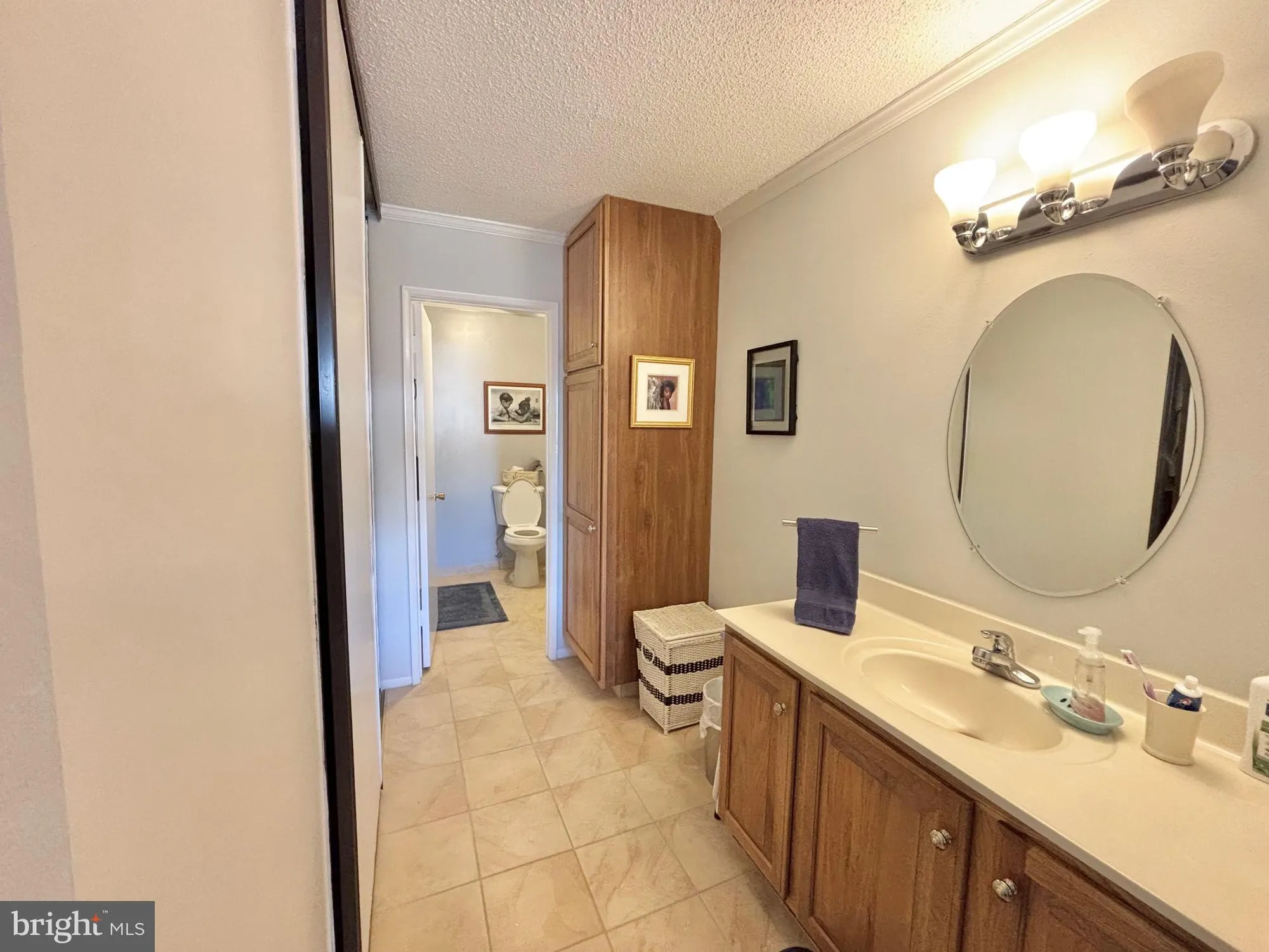 Property Slideshow image 14 of 27 | 15111 glade dr 12-3d, Silver Spring, MD, 20906