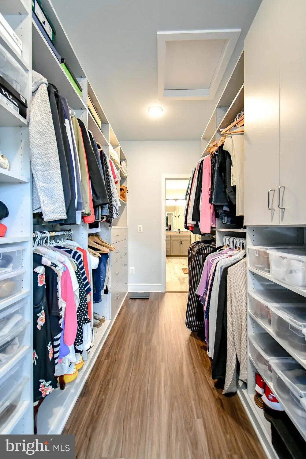 Property Slideshow image 37 of 62 | 42789 macbeth ter, Ashburn, VA, 20148