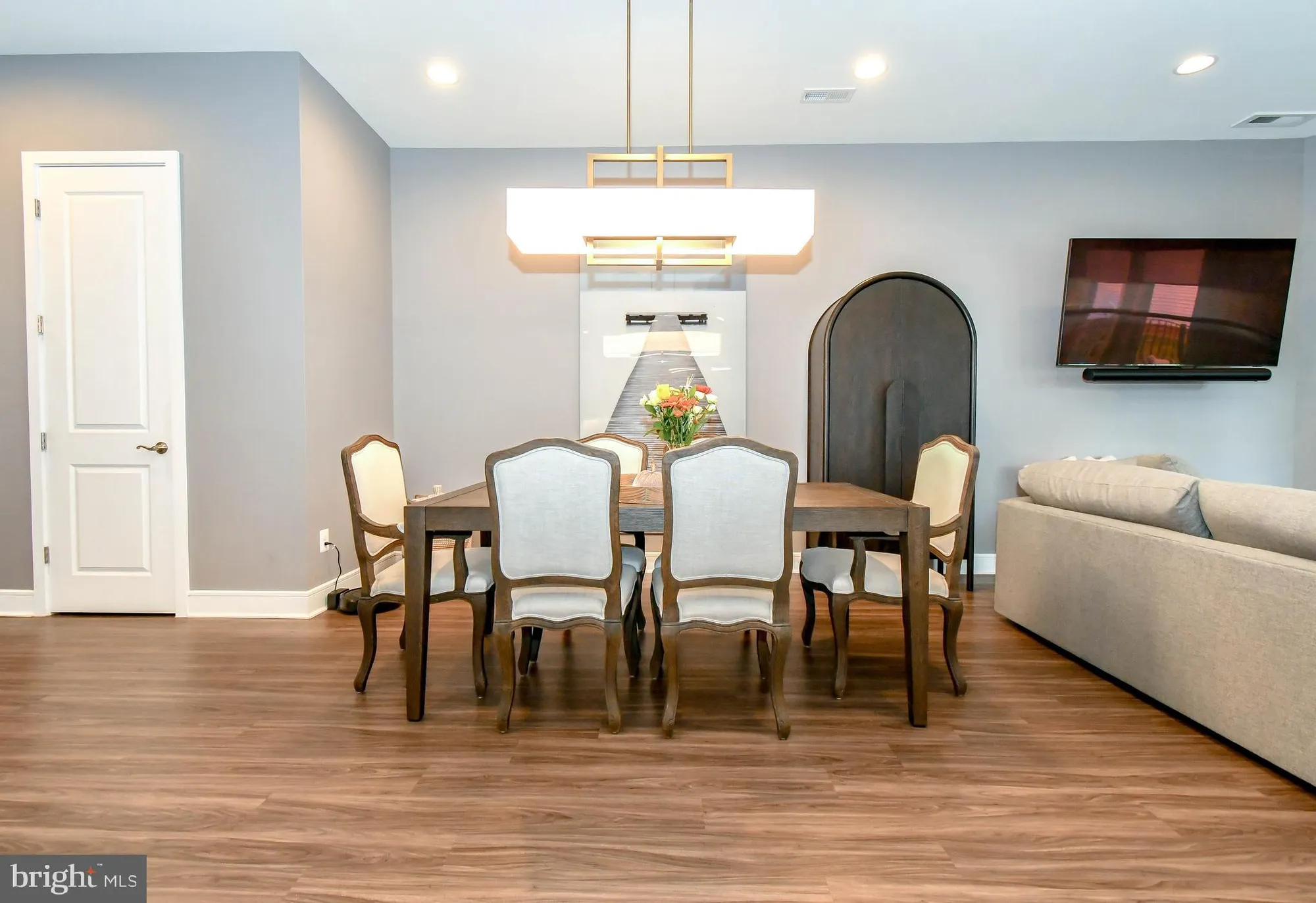 Property Slideshow image 11 of 62 | 42789 macbeth ter, Ashburn, VA, 20148