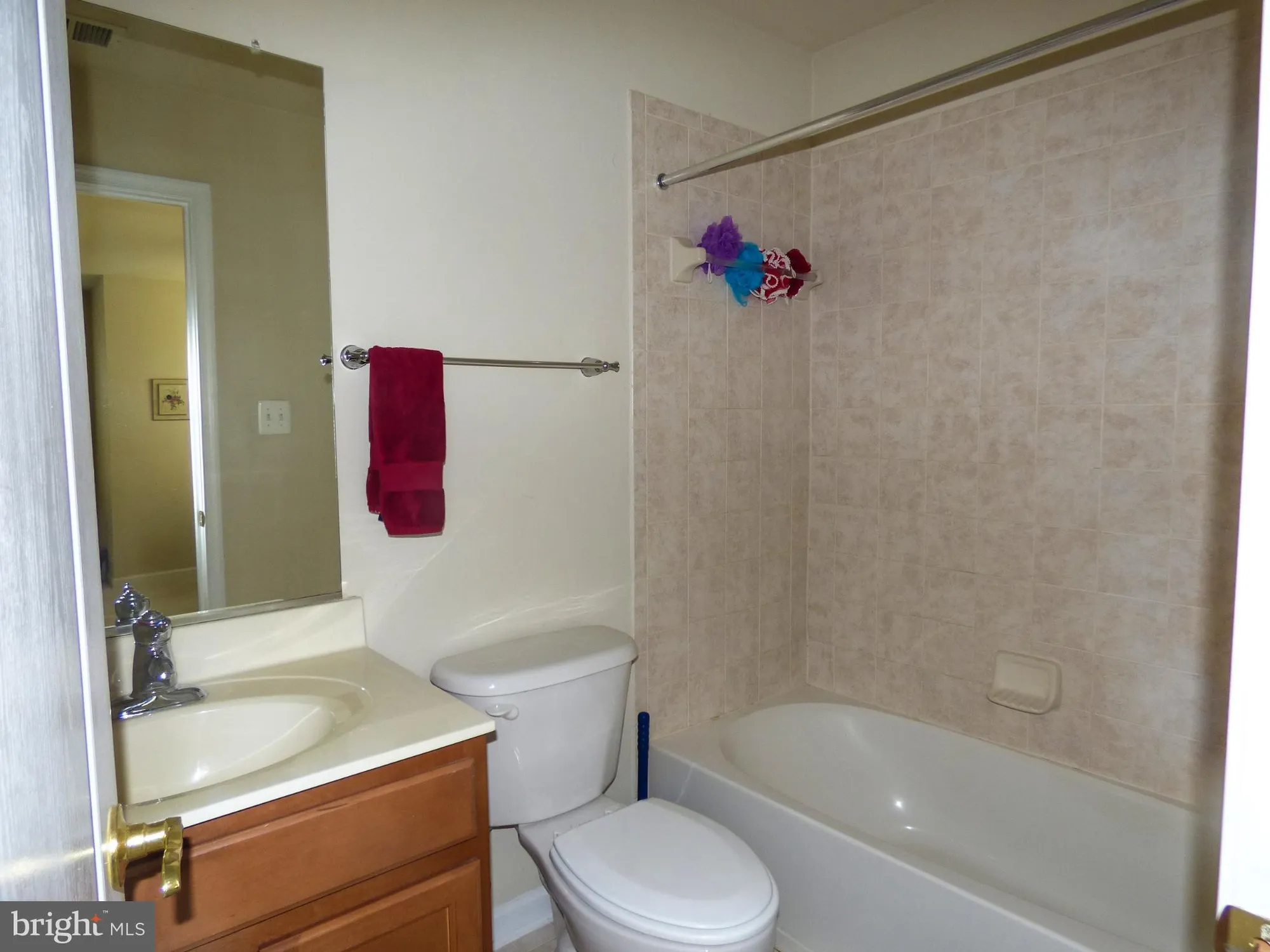 Property Slideshow image 27 of 32 | 44529 blueridge meadows dr, Ashburn, VA, 20147