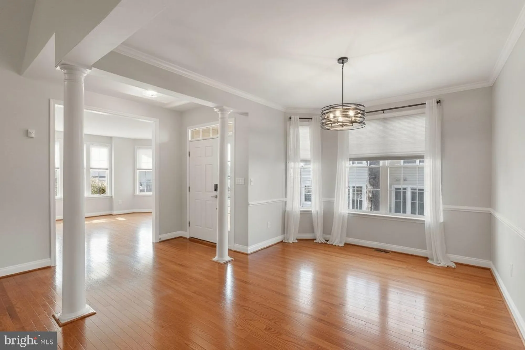 Property Slideshow image 7 of 50 | 17680 glass ridge pl, Gainesville, VA, 20155