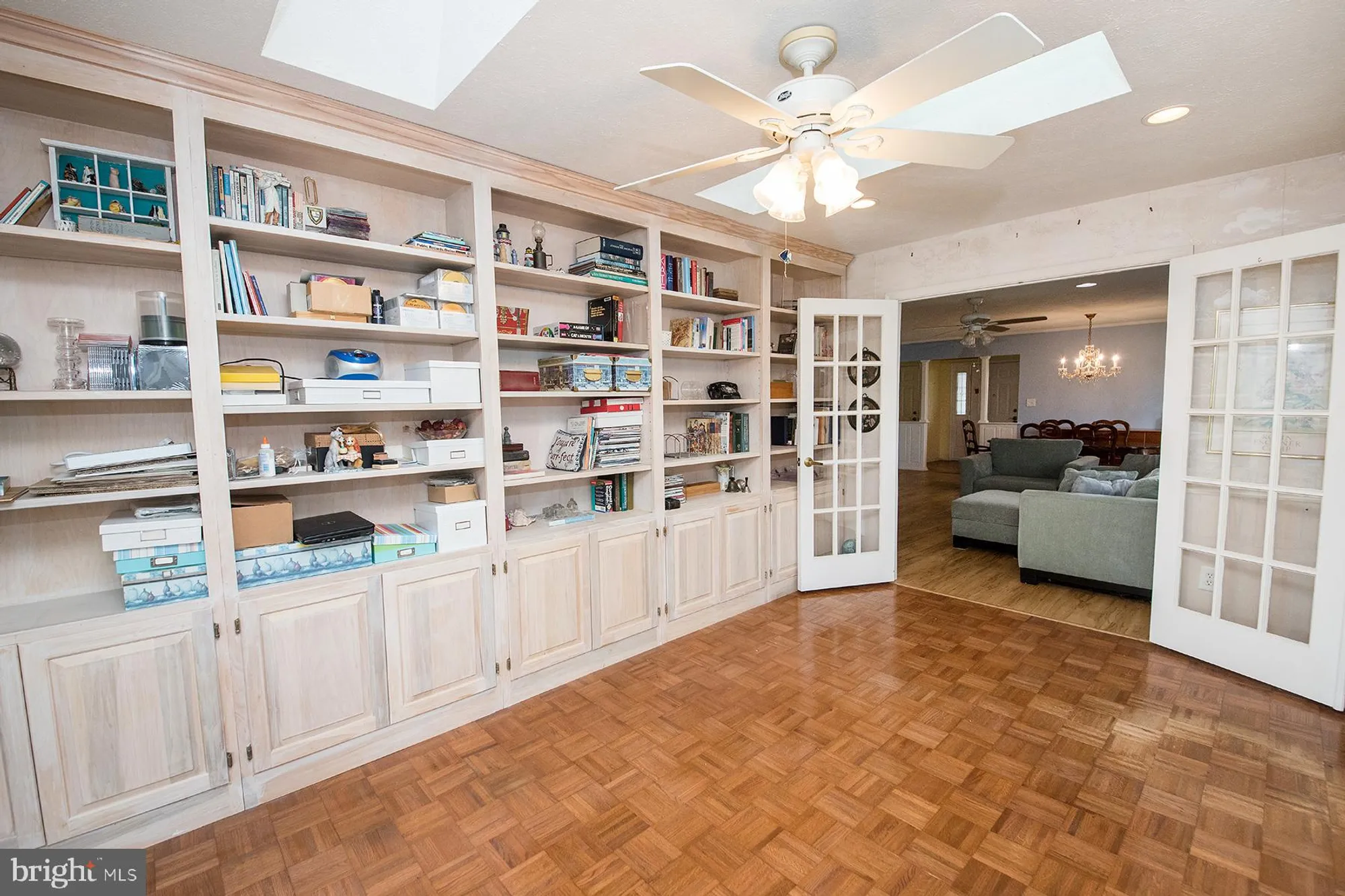 Property Slideshow image 17 of 39 | 420 elderberry ct, Mount Laurel, NJ, 08054