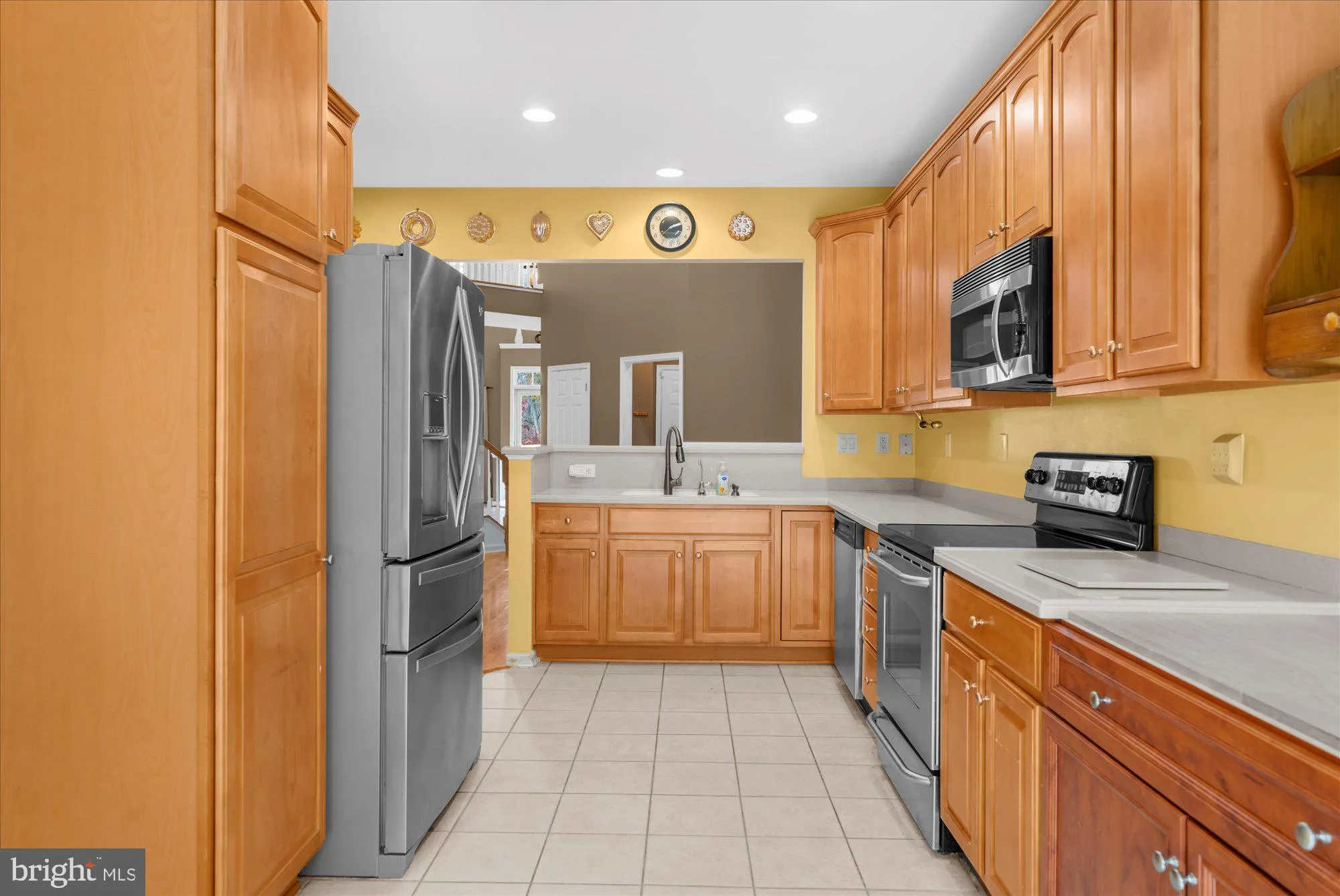 Property Slideshow image 15 of 44 | 813 geranium dr, Warrington, PA, 18976