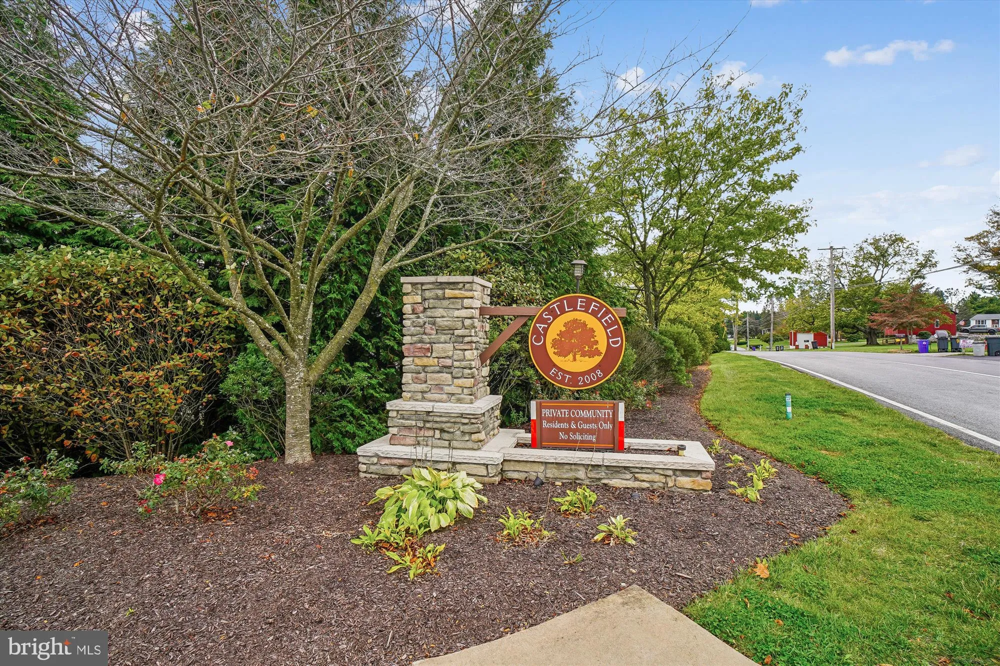 Property Slideshow image 2 of 39 | 2855 chauncey hill dr # 33, Manchester, MD, 21102