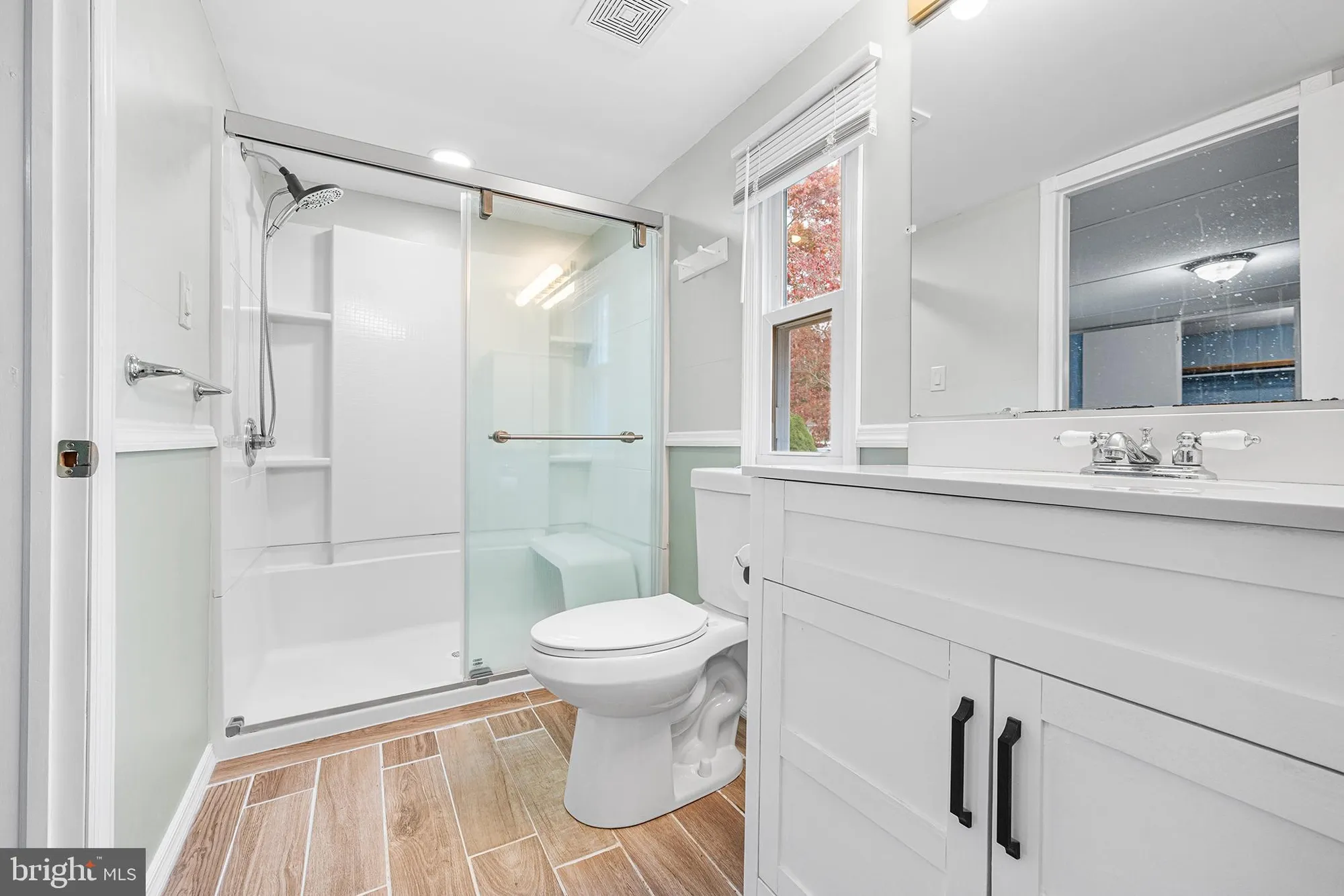 Property Slideshow image 14 of 27 | 4 locust ct, Mays Landing, NJ, 08330