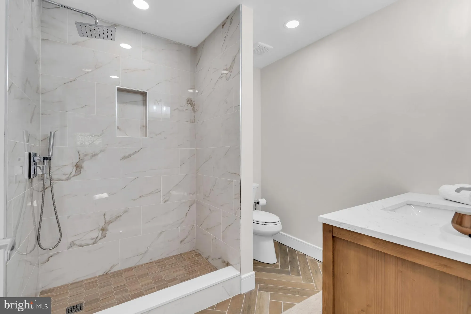 Property Slideshow image 15 of 26 | 145 cabrillo blvd, Toms River, NJ, 08757