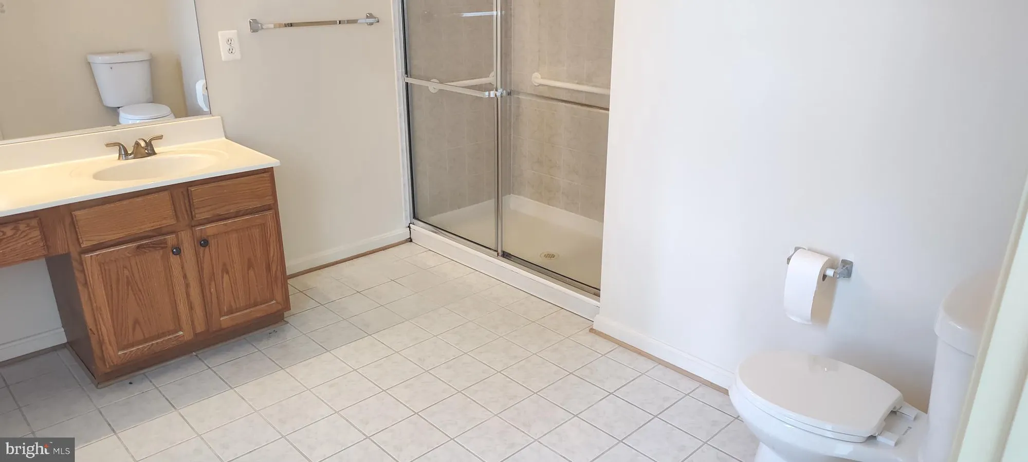 Property Slideshow image 18 of 46 | 1 cameron grove blvd 301, Upper Marlboro, MD, 20774