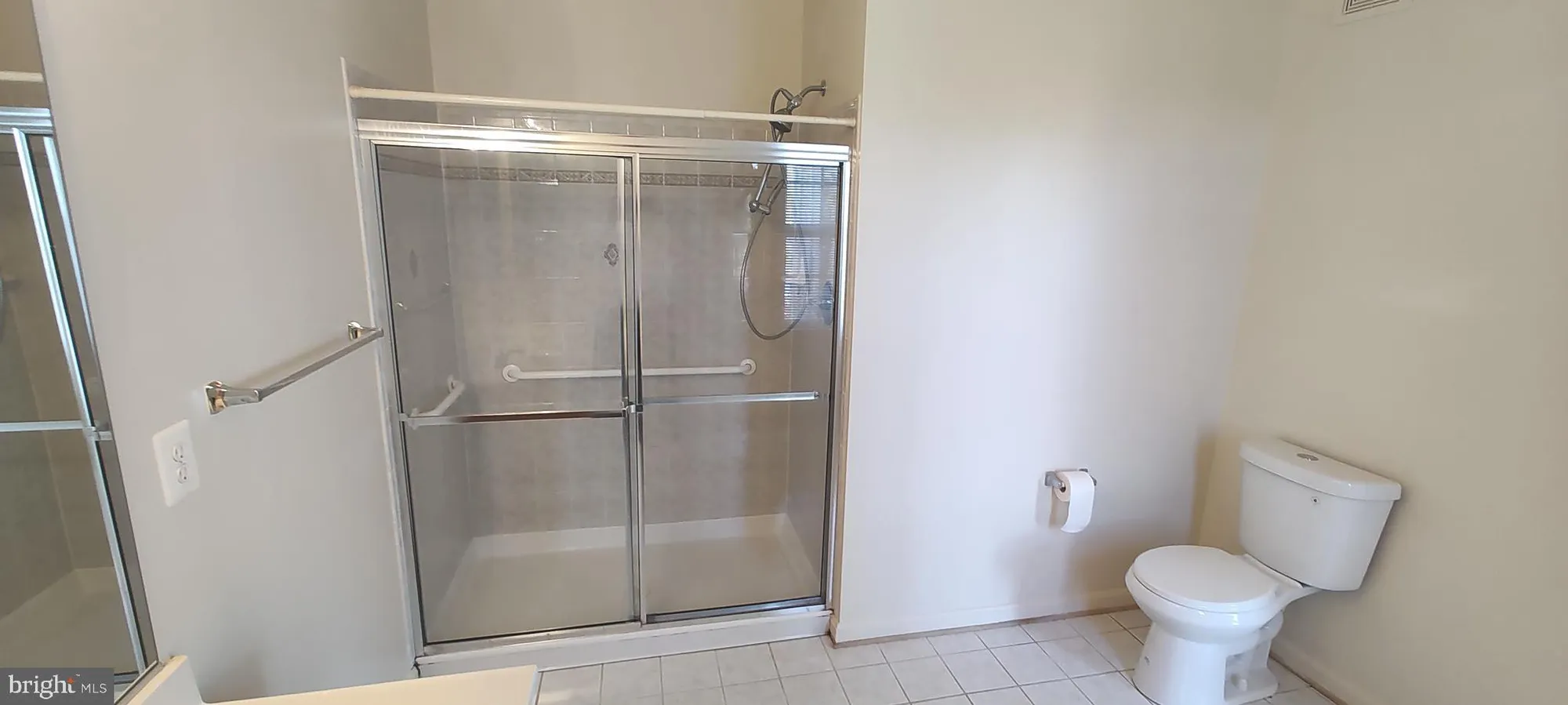 Property Slideshow image 19 of 46 | 1 cameron grove blvd 301, Upper Marlboro, MD, 20774