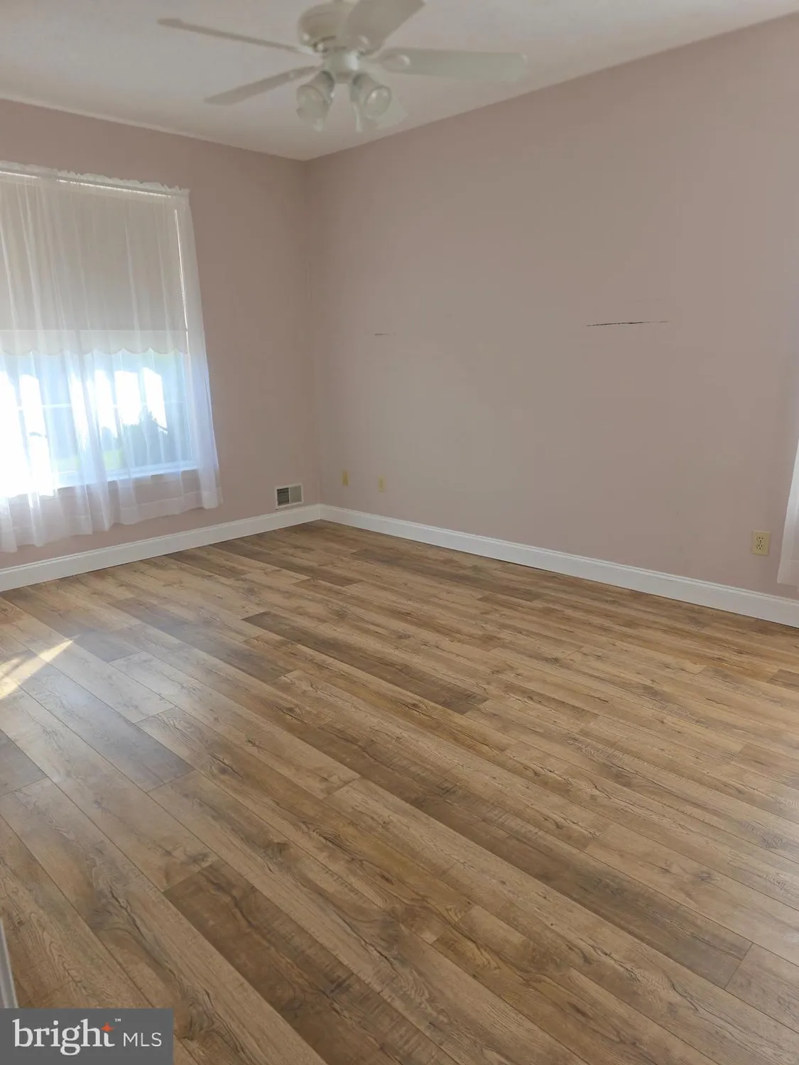 Property Slideshow image 27 of 41 | 61 sandpiper rd, Barnegat, NJ, 08005