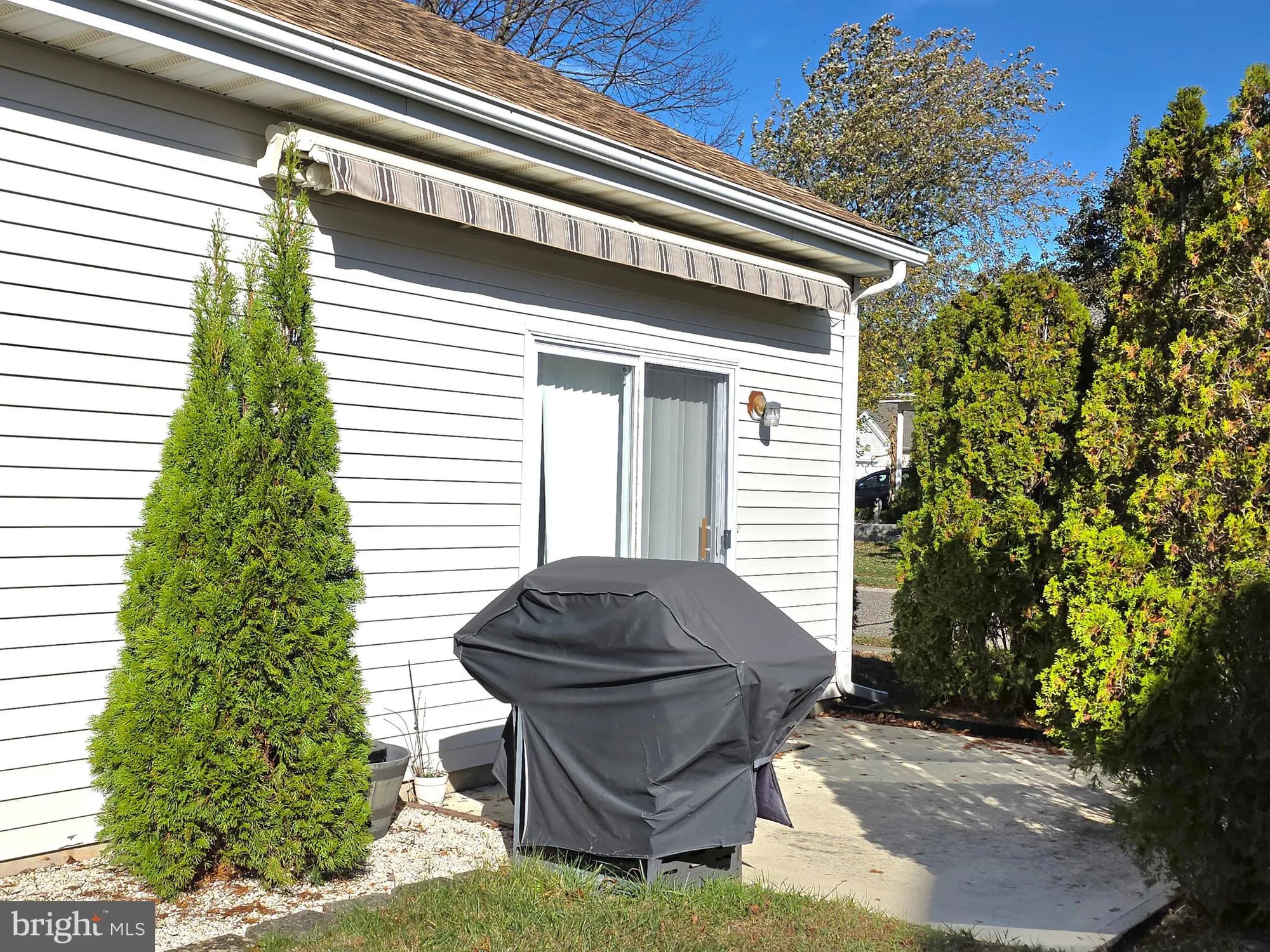 Property Slideshow image 7 of 41 | 61 sandpiper rd, Barnegat, NJ, 08005