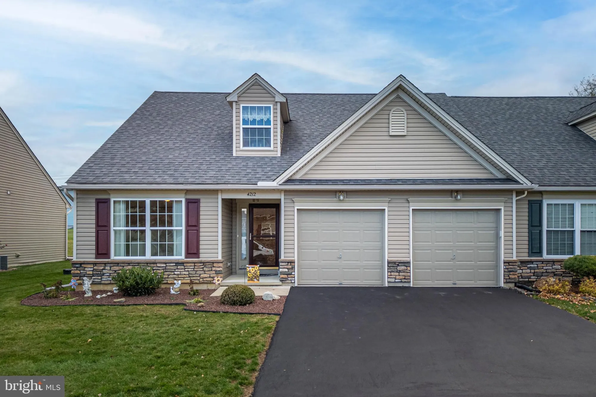 Property Slideshow image 1 of 31 | 4212 belmont cir, Whitehall, PA, 18052