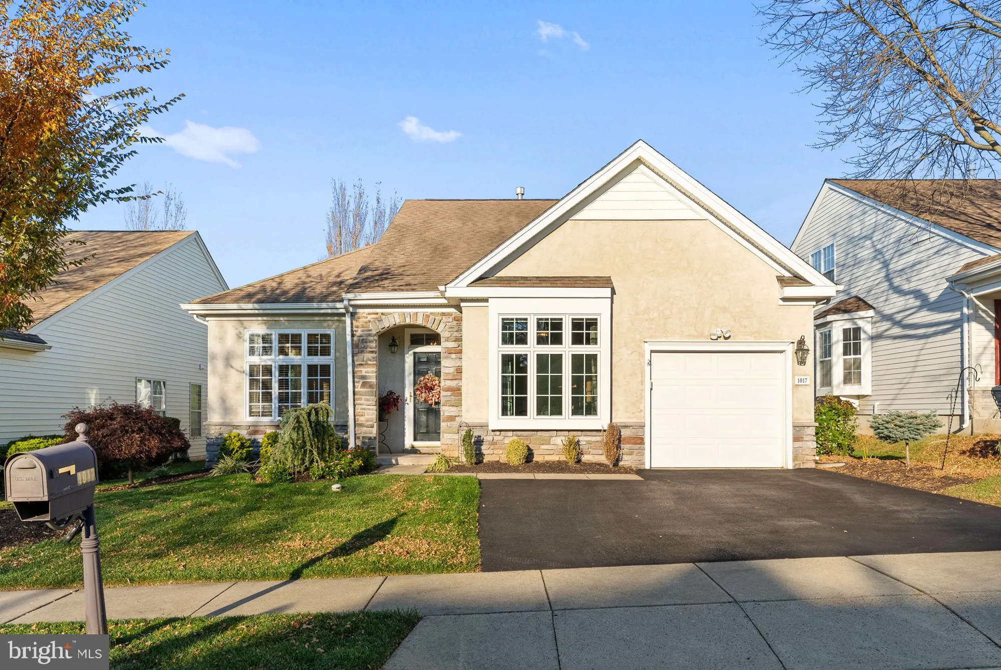 Property Slideshow image 2 of 49 | 1017 conway ct, Warwick, PA, 18974