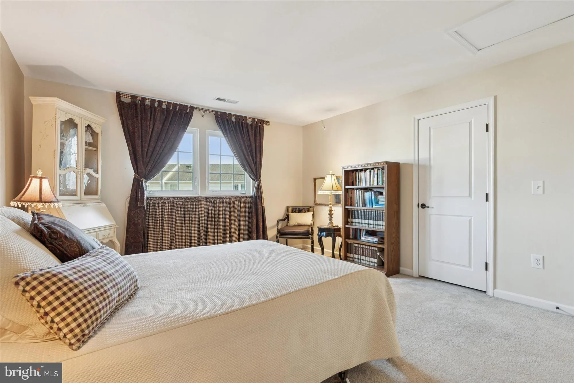 Property Slideshow image 29 of 57 | 116 brindle ct, Norristown, PA, 19403