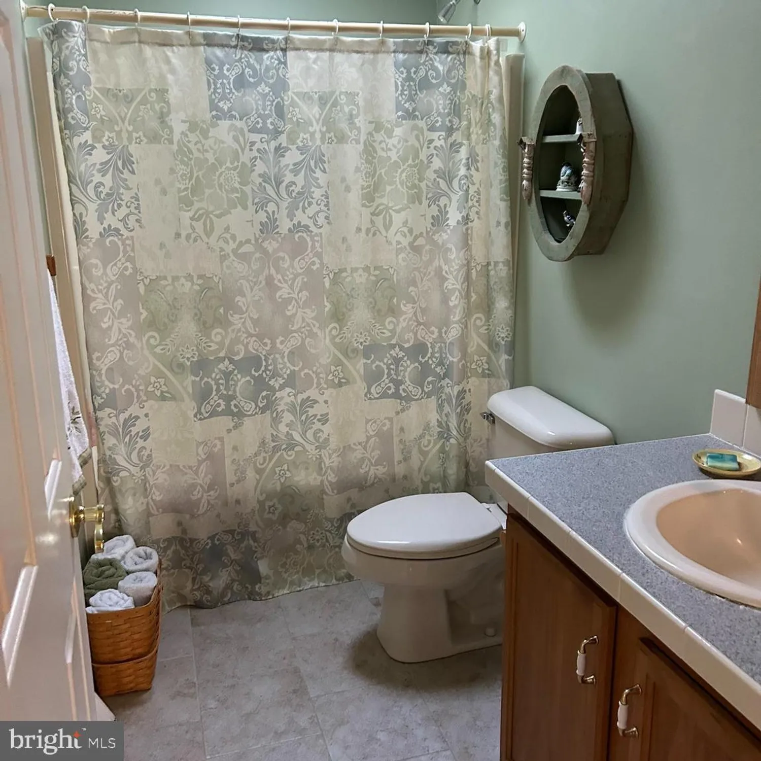Property Slideshow image 11 of 26 | 197 pebble beach dr, Mays Landing, NJ, 08330