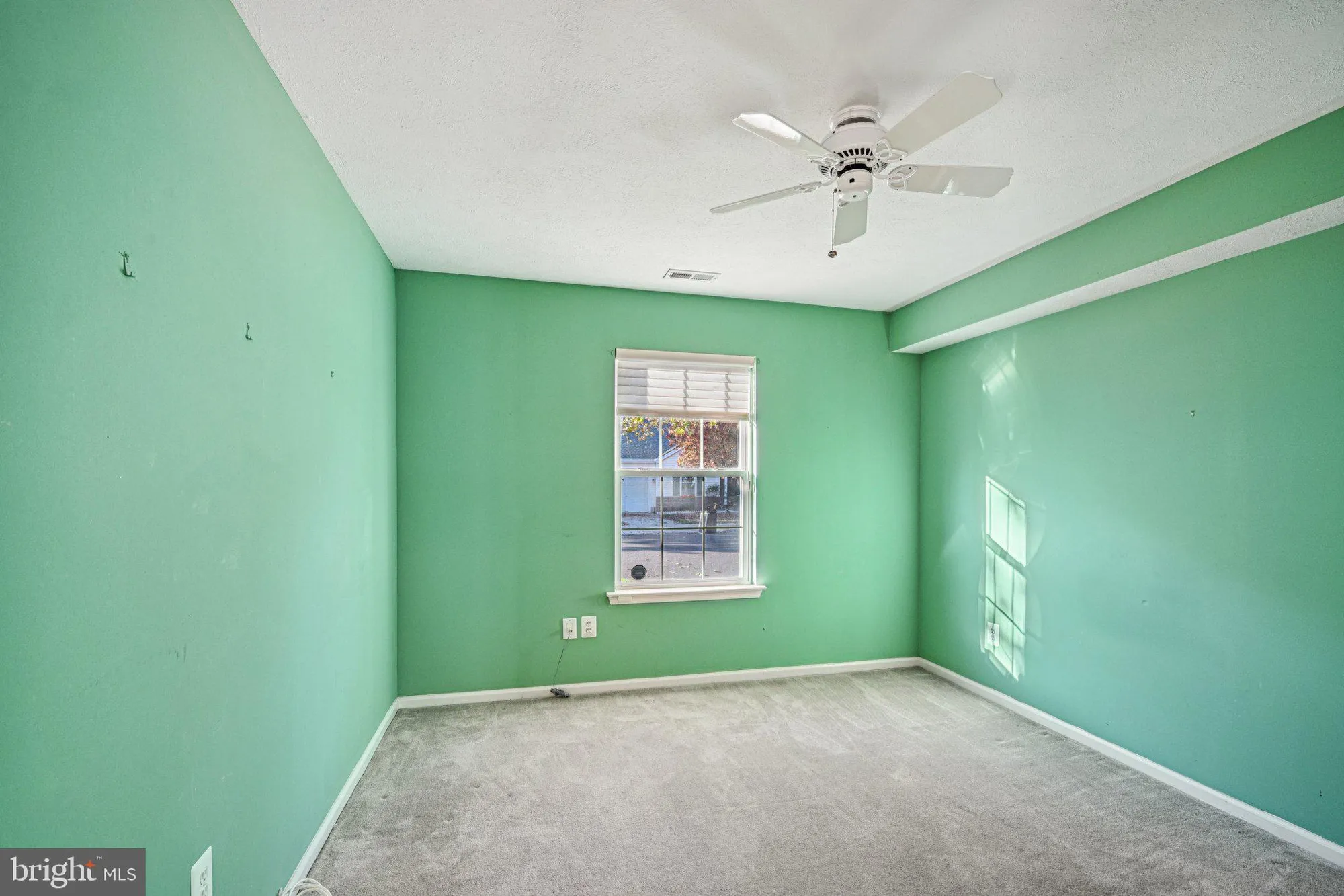 Property Slideshow image 33 of 53 | 17 peppergrass dr, Mount Laurel, NJ, 08054