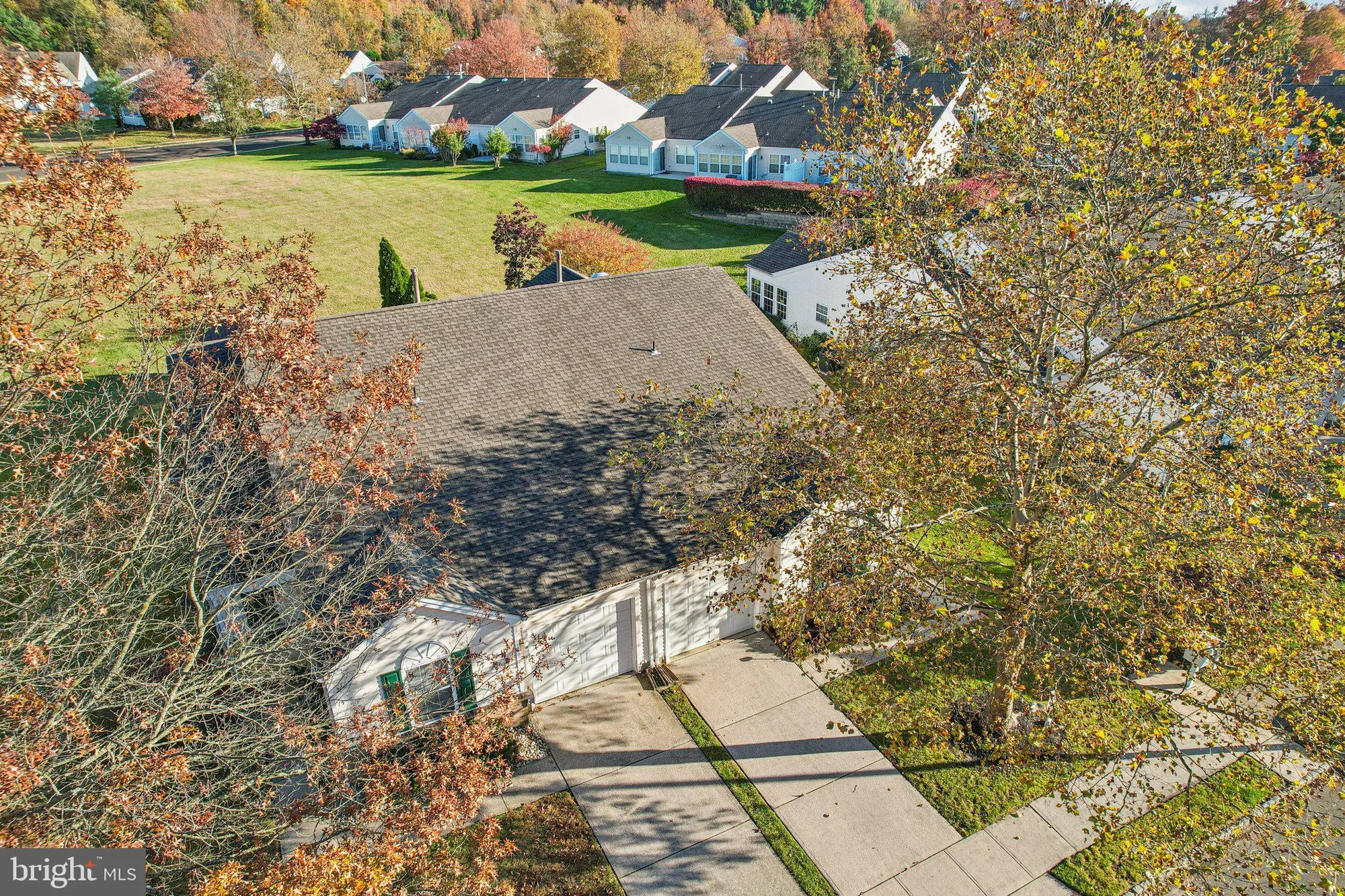 Property Slideshow image 7 of 53 | 17 peppergrass dr, Mount Laurel, NJ, 08054