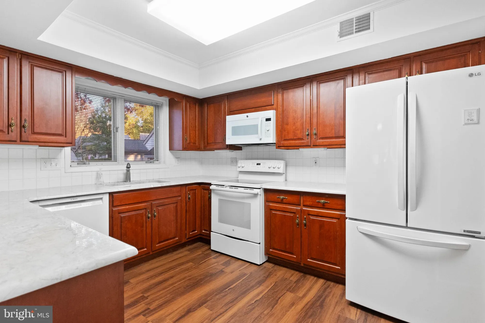 Property Slideshow image 10 of 52 | 254 chatham way # 254, West Chester, PA, 19380