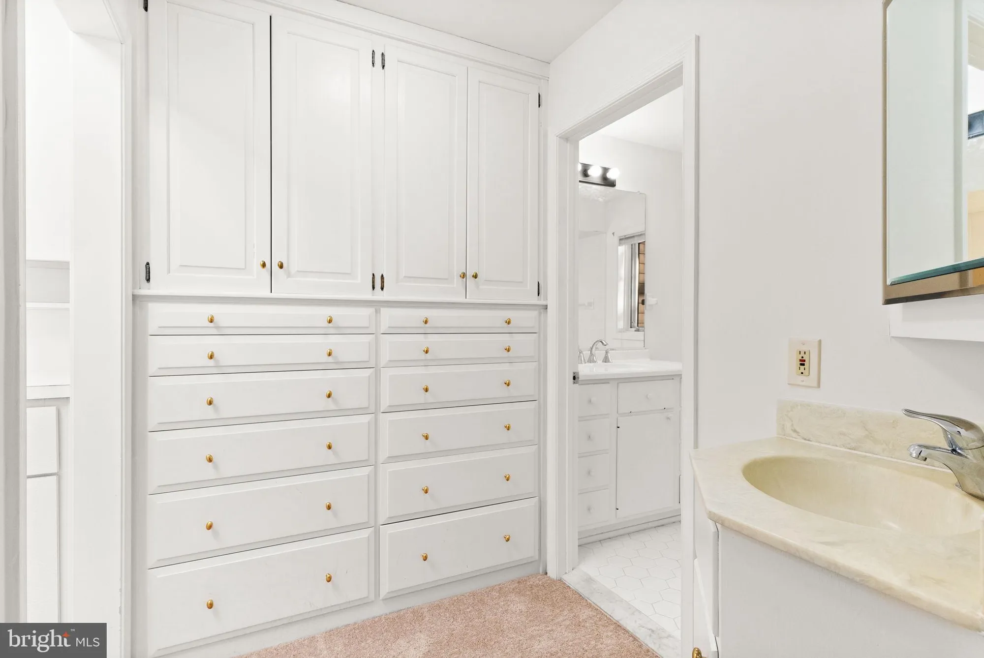 Property Slideshow image 24 of 52 | 254 chatham way # 254, West Chester, PA, 19380