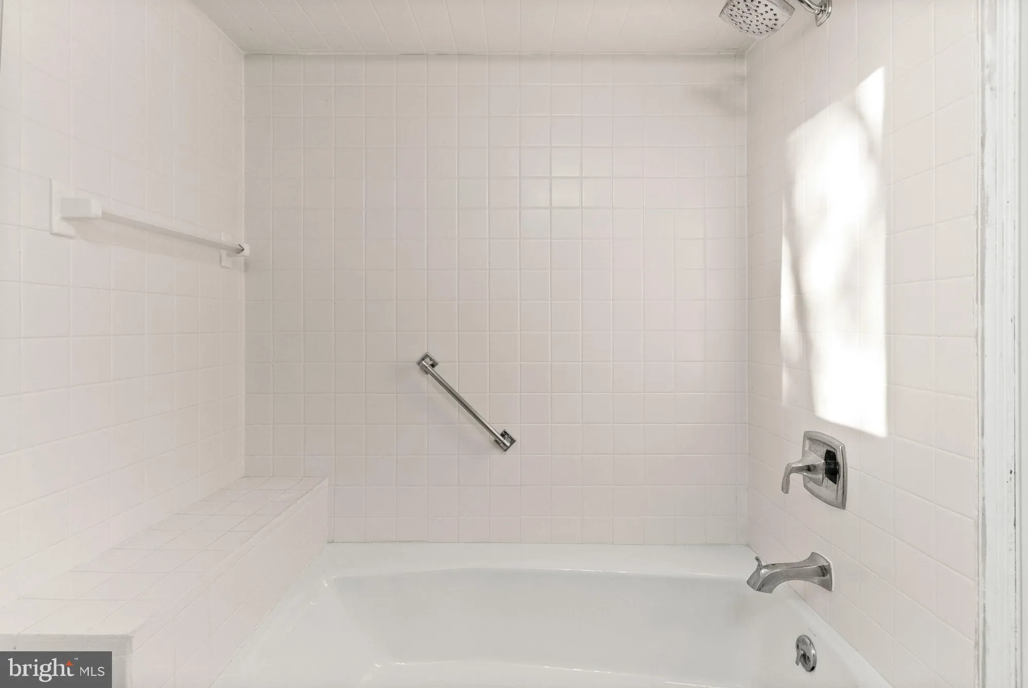 Property Slideshow image 36 of 52 | 254 chatham way # 254, West Chester, PA, 19380