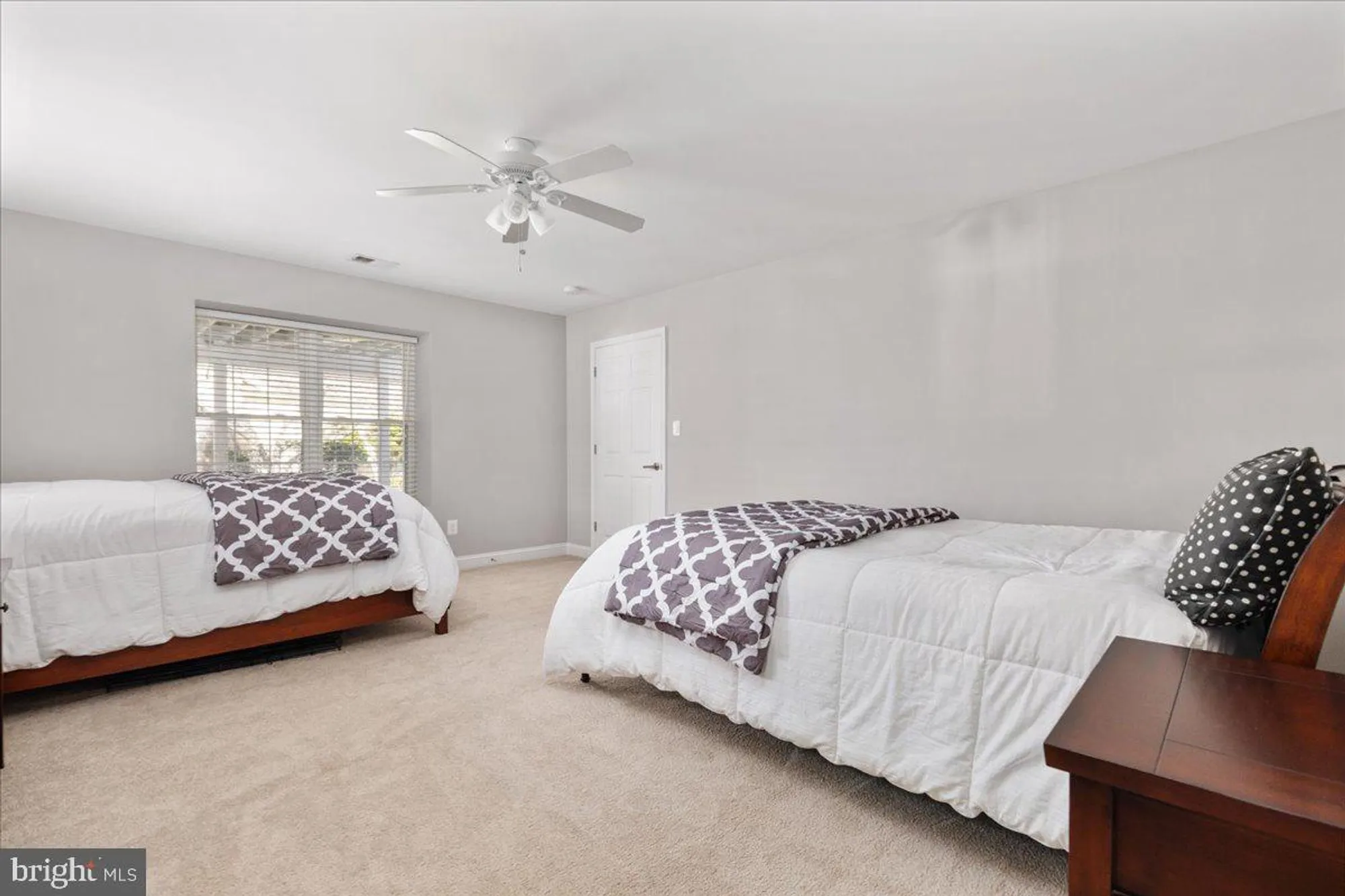Property Slideshow image 51 of 84 | 13612 ryton ridge ln, Gainesville, VA, 20155