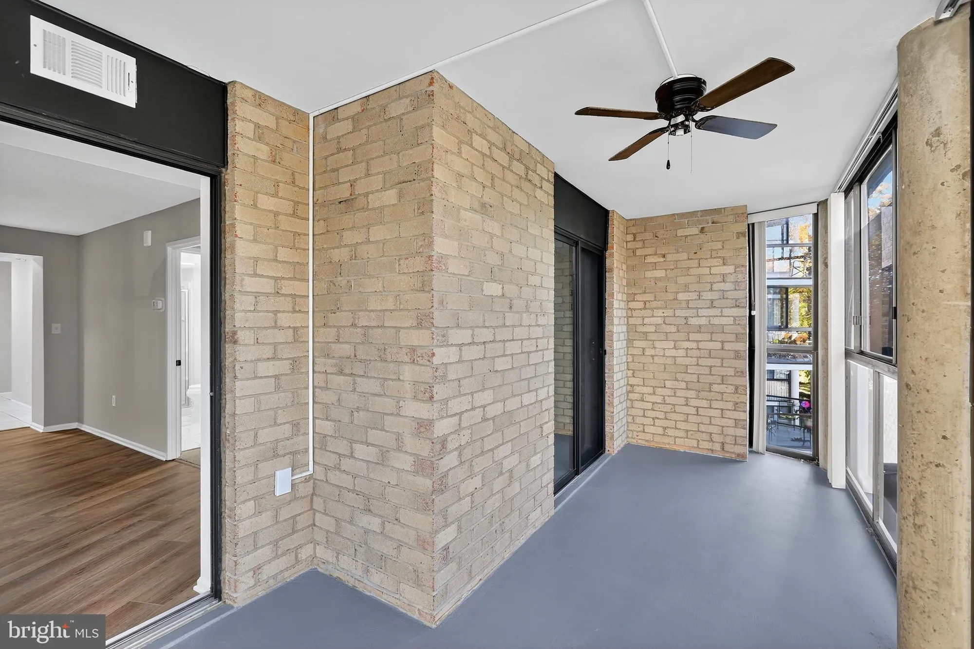 Property Slideshow image 37 of 40 | 15101 interlachen dr 1-326, Silver Spring, MD, 20906