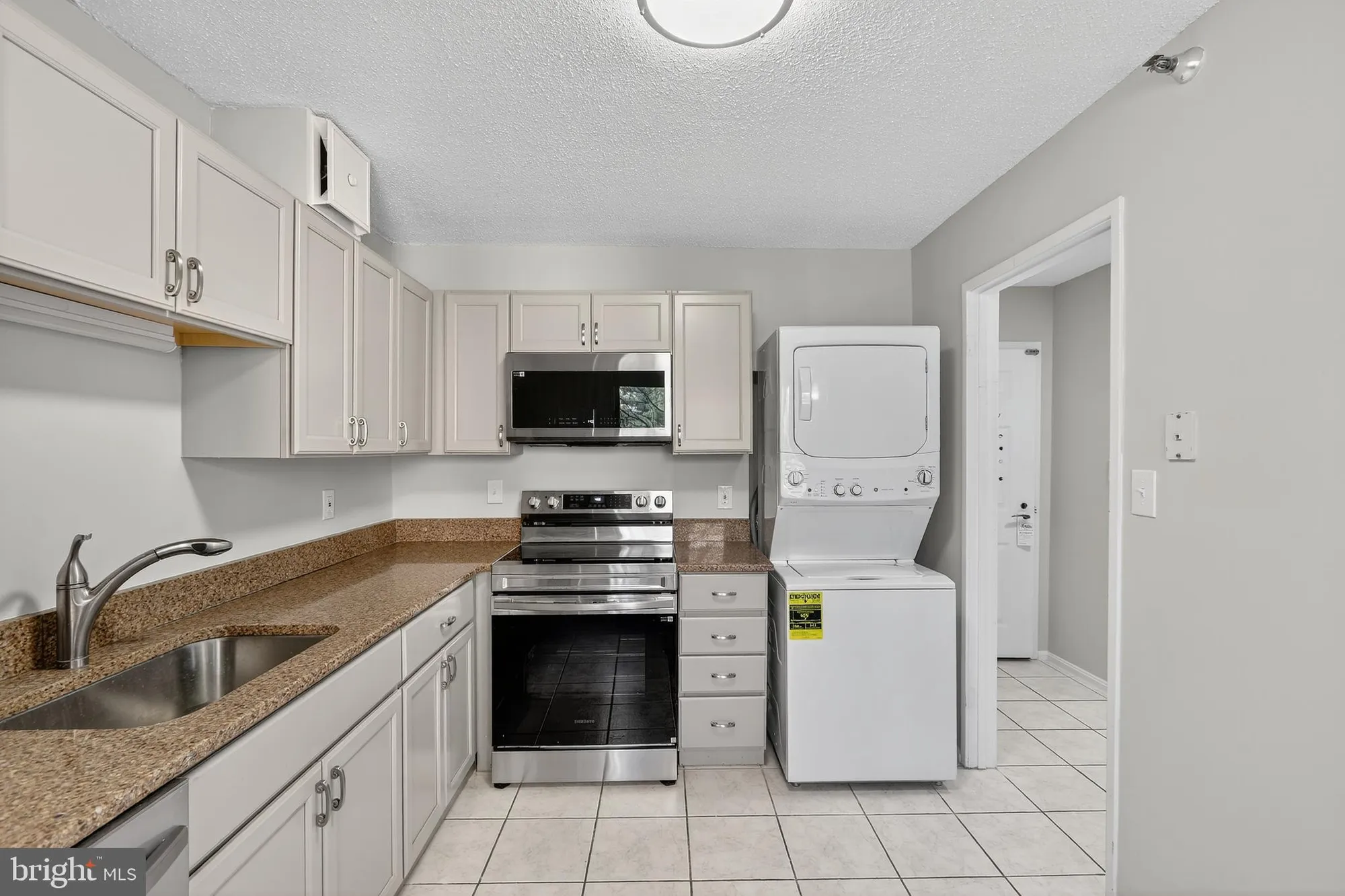 Property Slideshow image 2 of 40 | 15101 interlachen dr 1-326, Silver Spring, MD, 20906