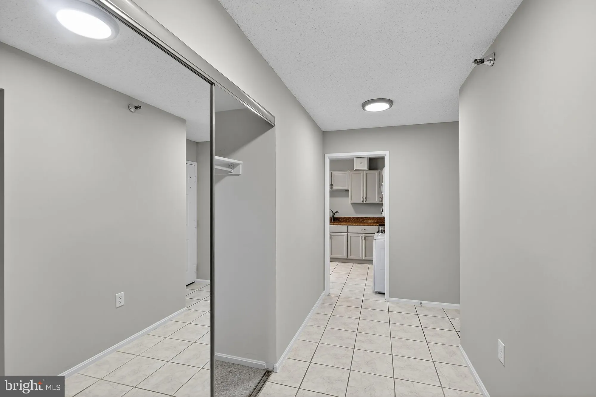 Property Slideshow image 22 of 40 | 15101 interlachen dr 1-326, Silver Spring, MD, 20906