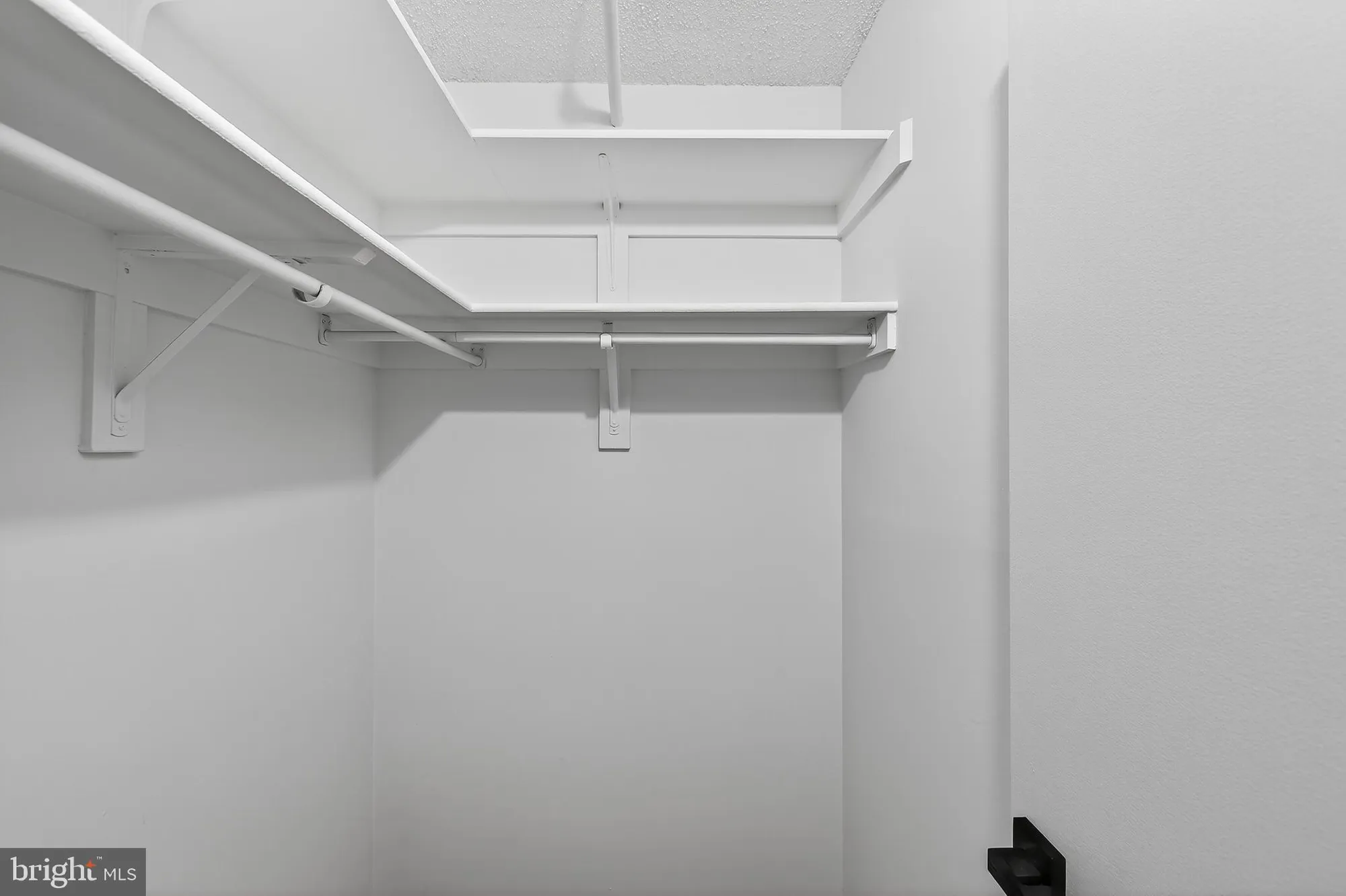 Property Slideshow image 25 of 40 | 15101 interlachen dr 1-326, Silver Spring, MD, 20906