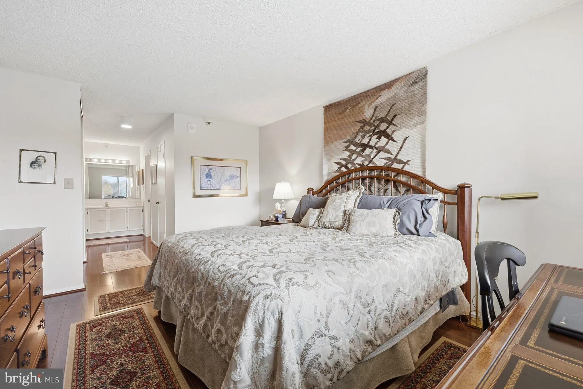 Property Slideshow image 25 of 35 | 15107 interlachen dr 2-822, Silver Spring, MD, 20906