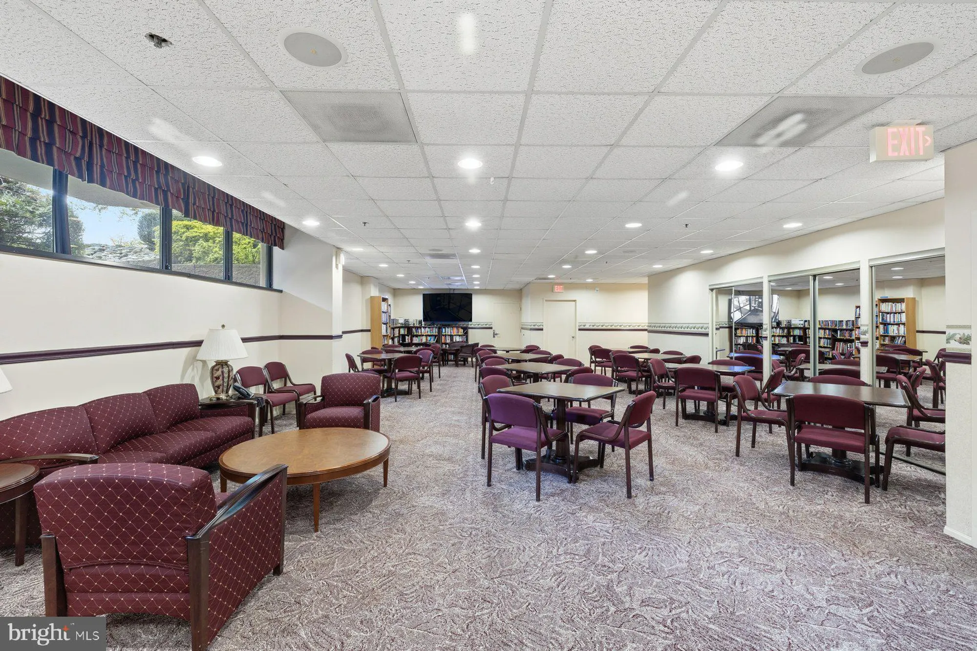 Property Slideshow image 29 of 35 | 15107 interlachen dr 2-822, Silver Spring, MD, 20906